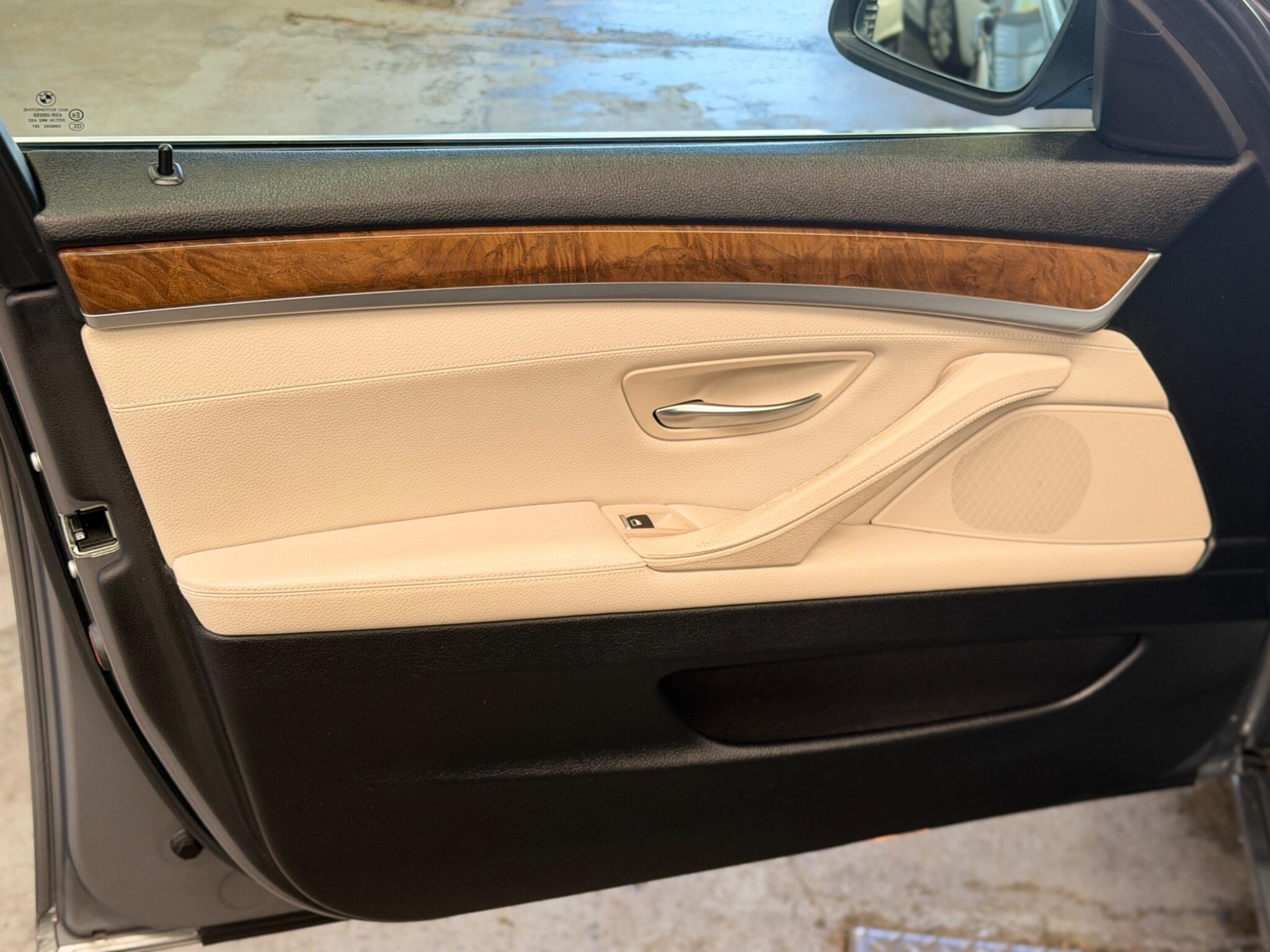 BMW 5 Series - Image 33