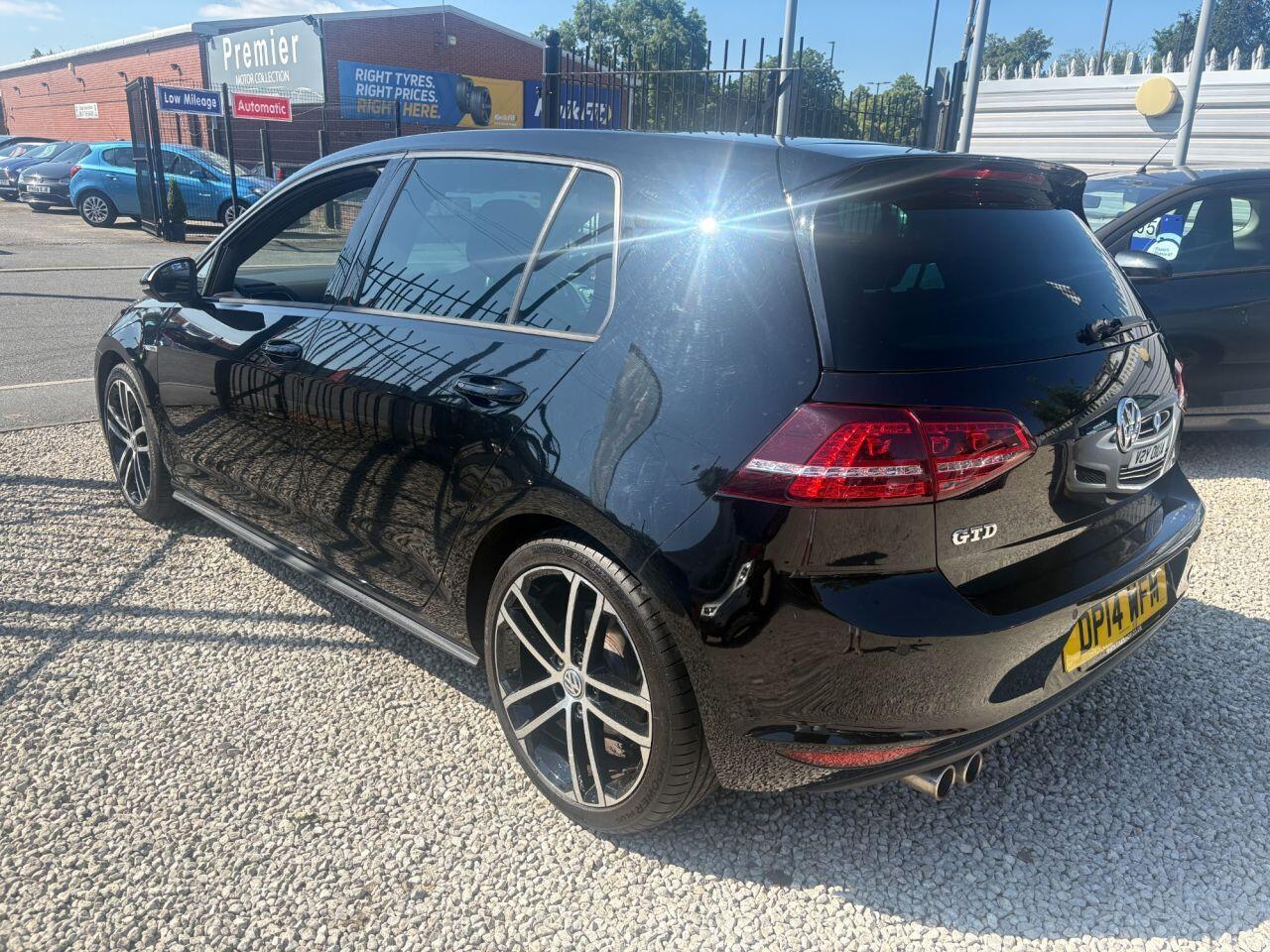 Volkswagen Golf - Image 4