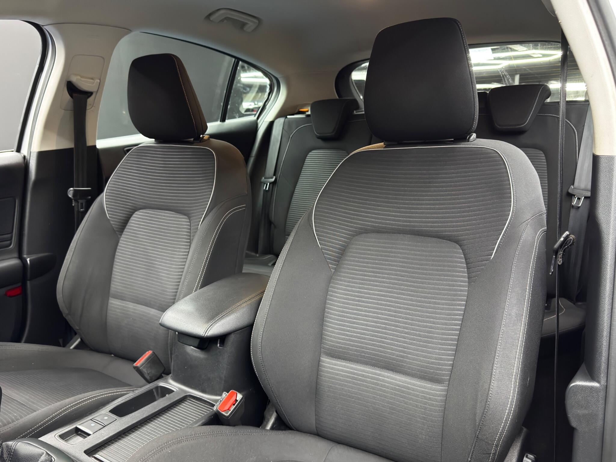 Ford Focus - Image 16