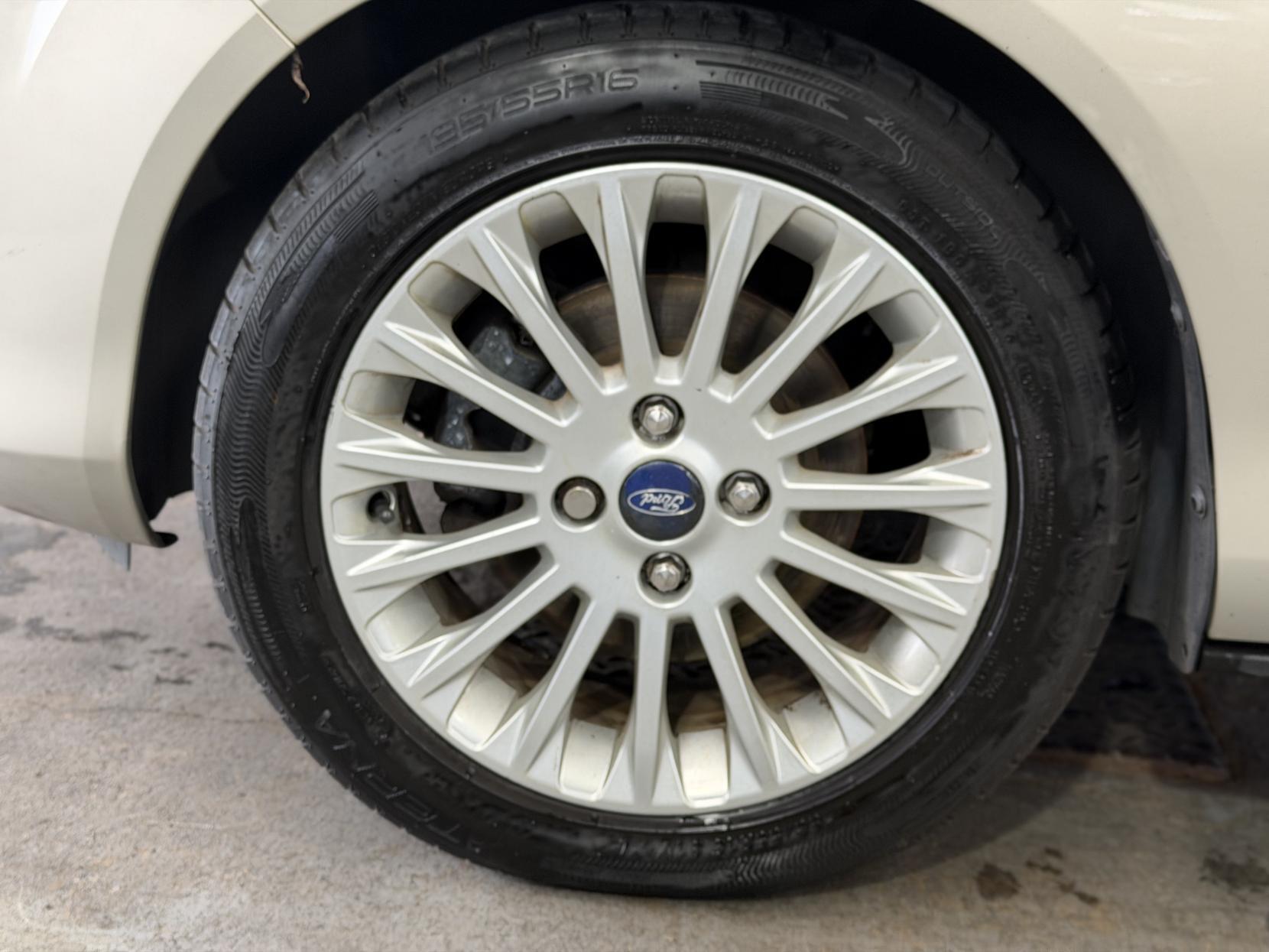 Ford B-Max - Image 16