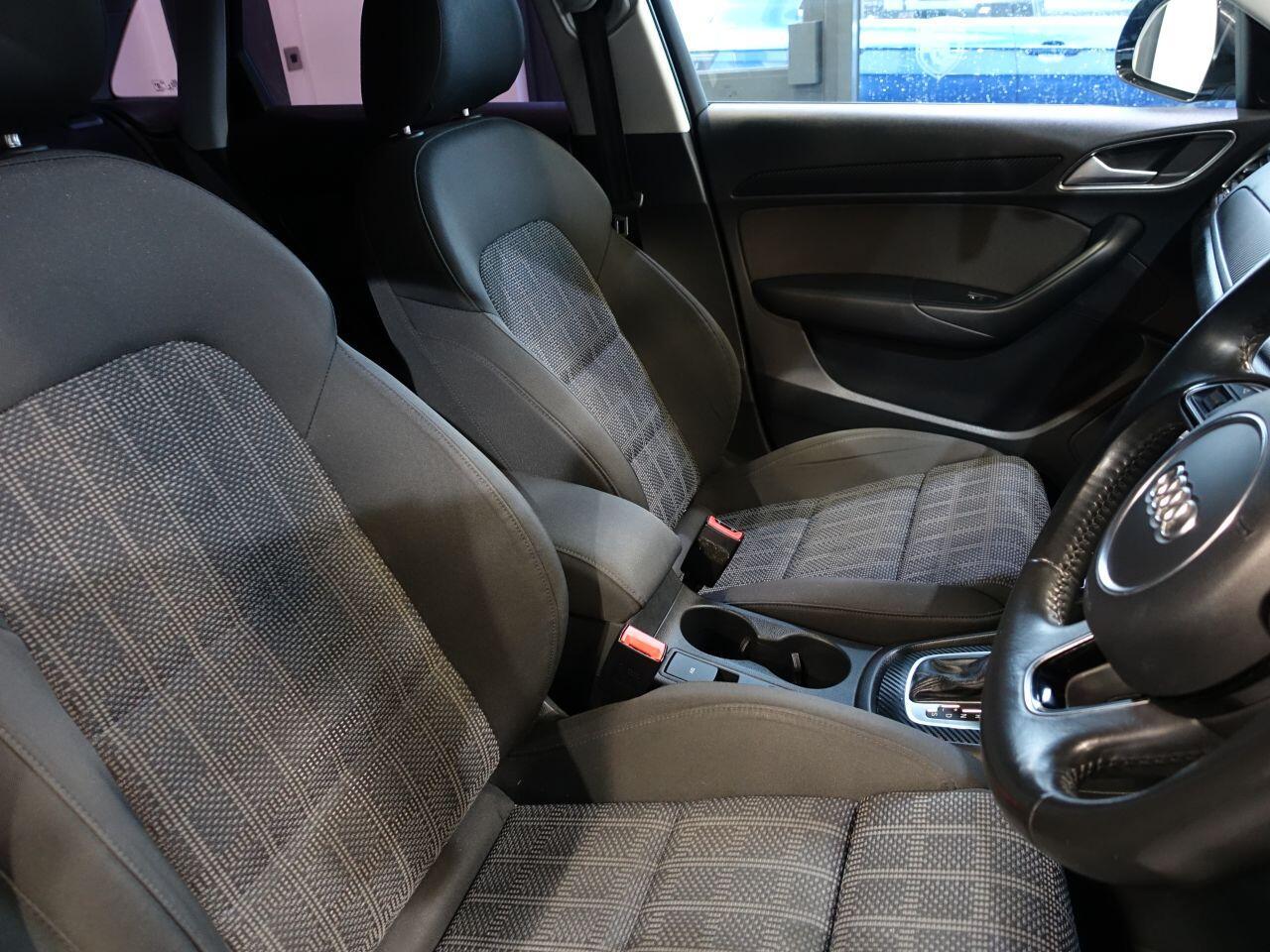 Audi Q3 - Image 13