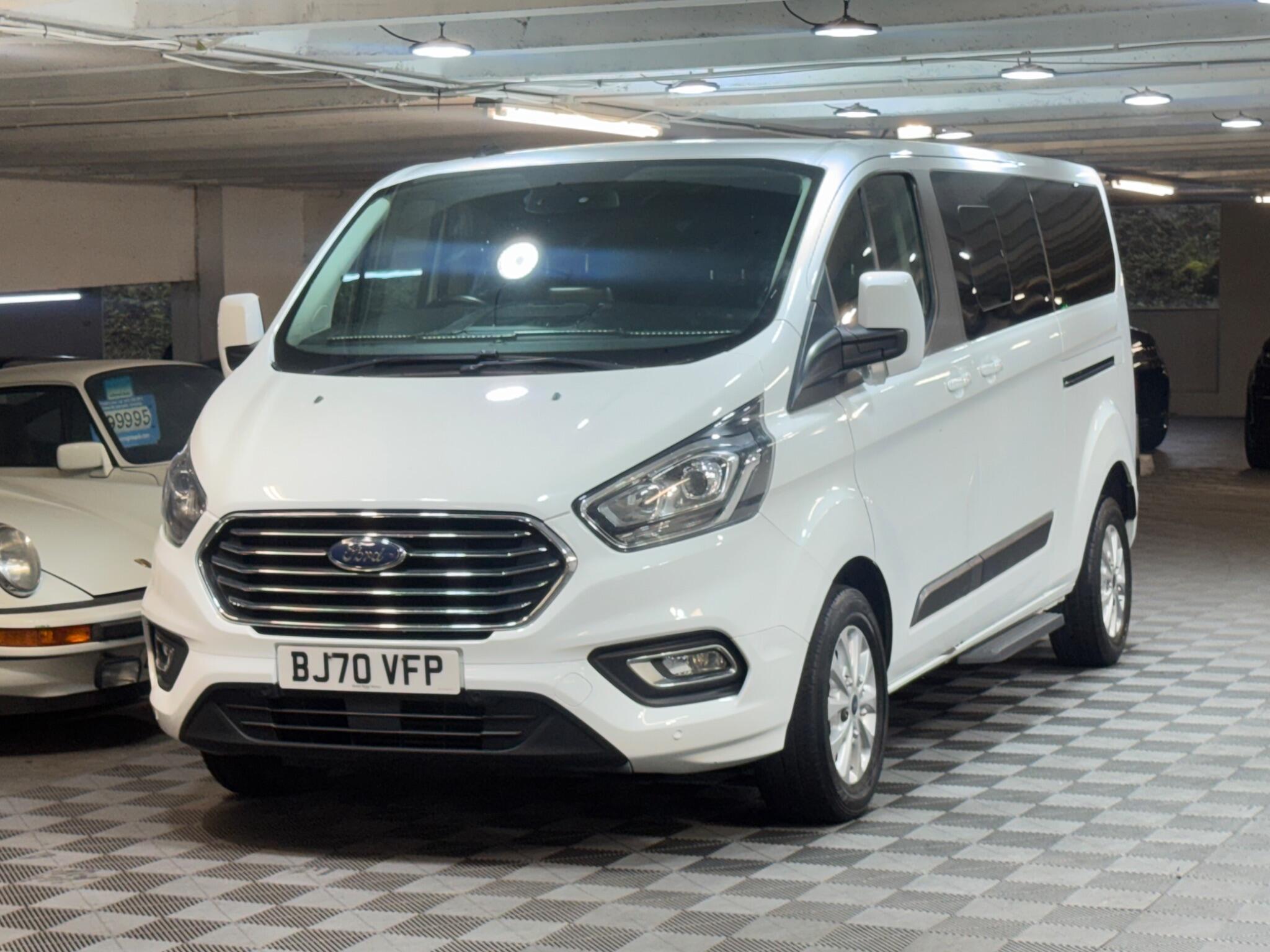 Ford TOURNEO CUSTOM - Image 6