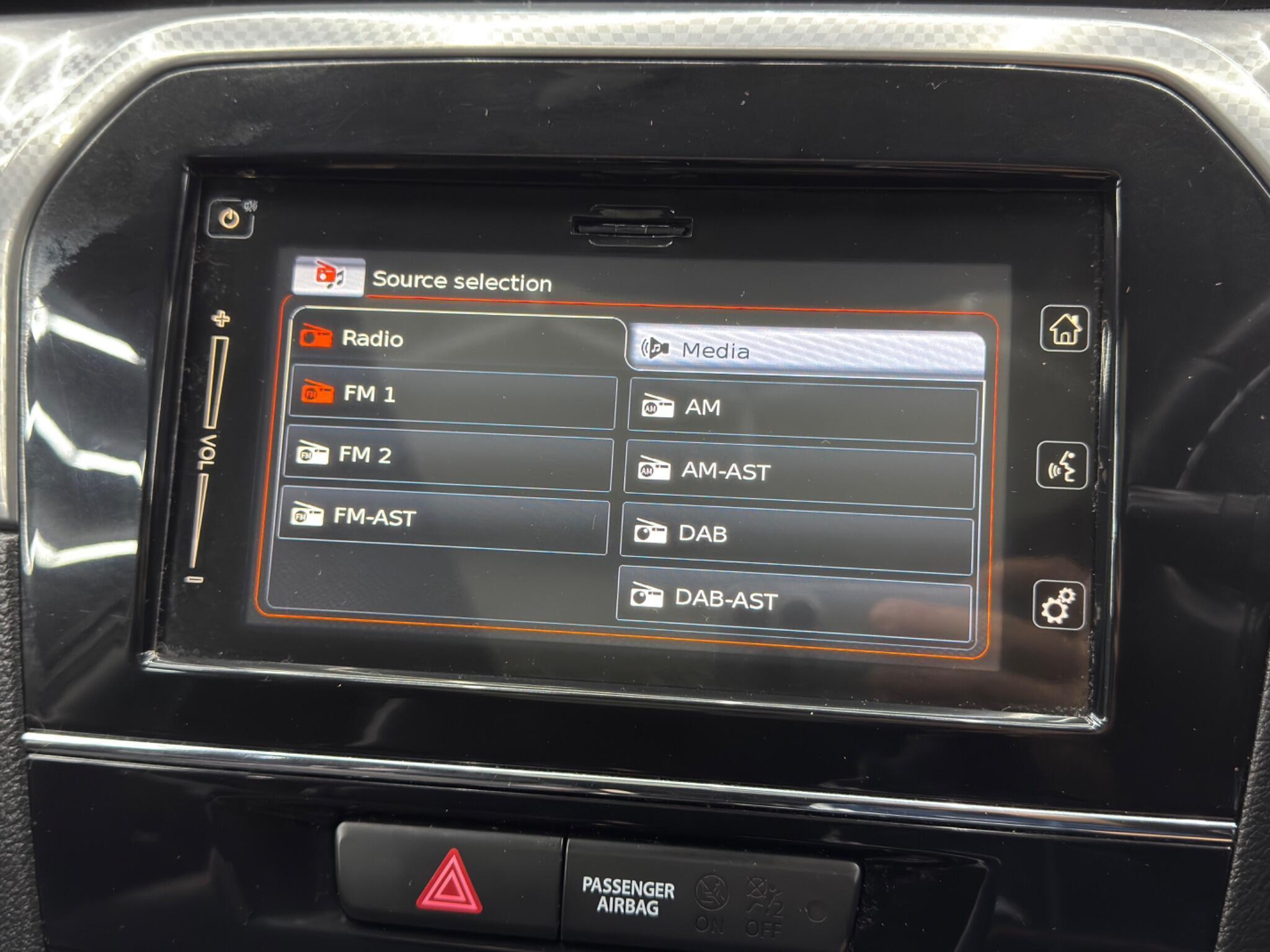 Suzuki Vitara - Image 27