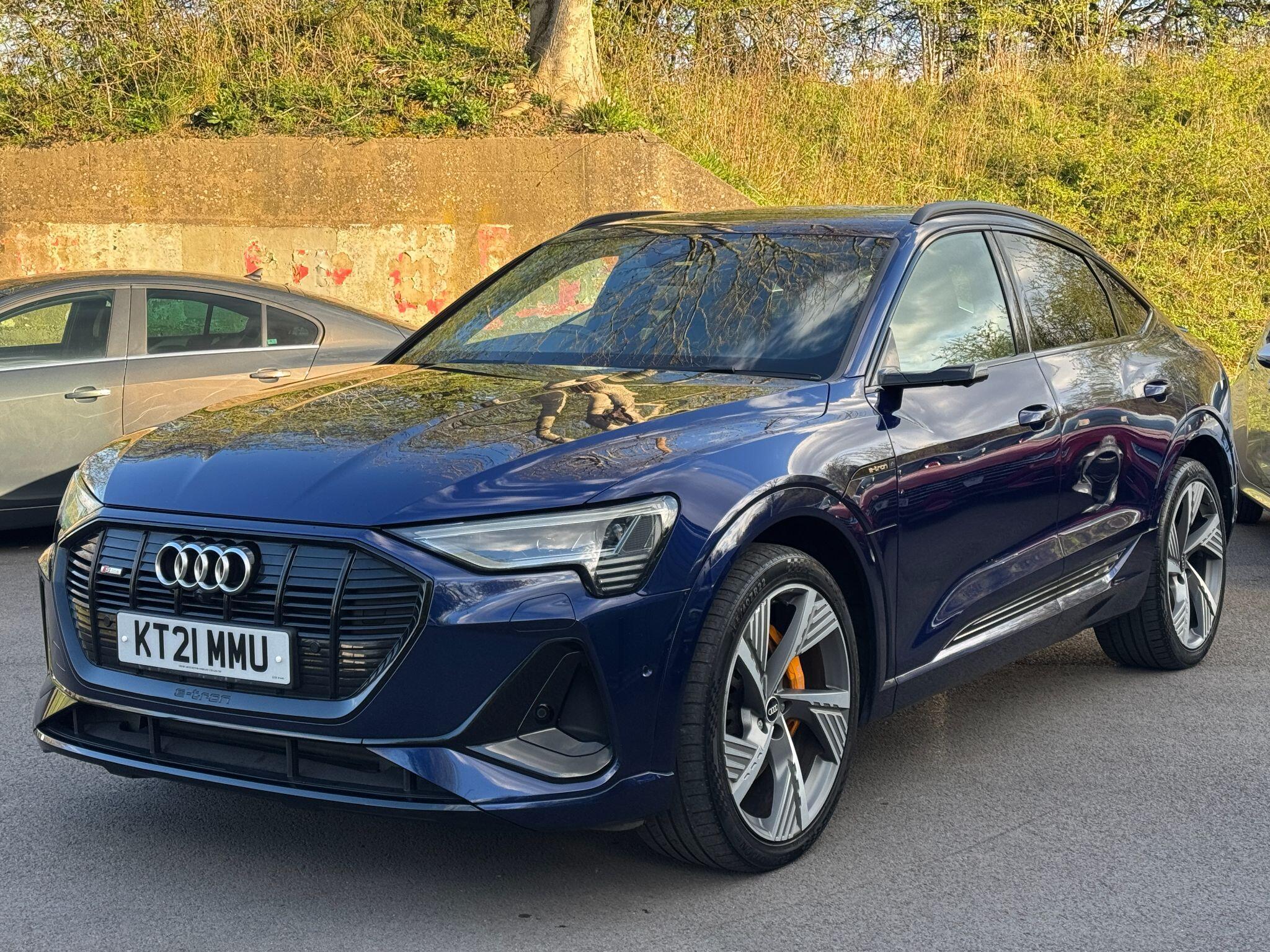 Audi E-Tron - Image 4