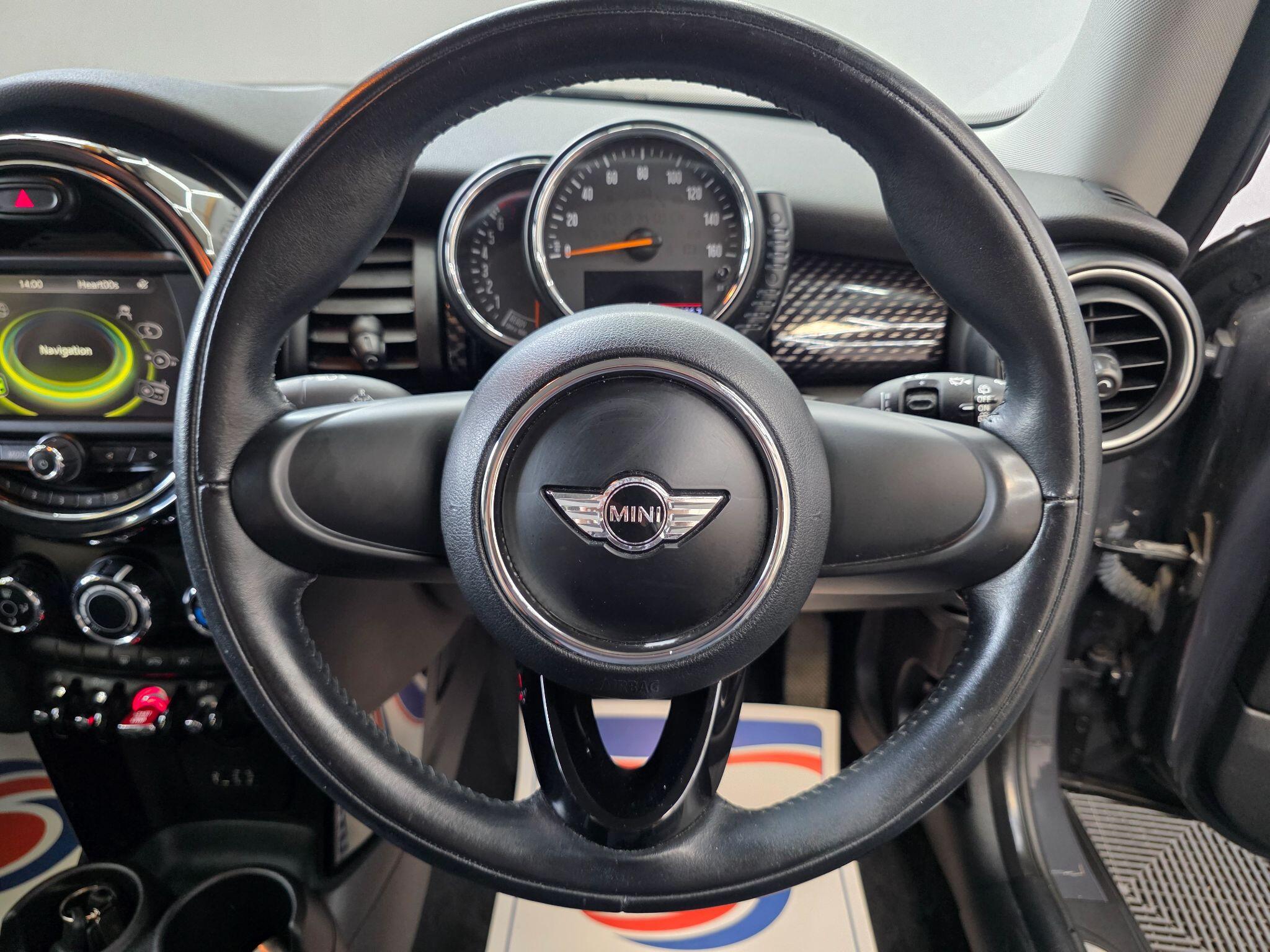MINI Hatch - Image 20