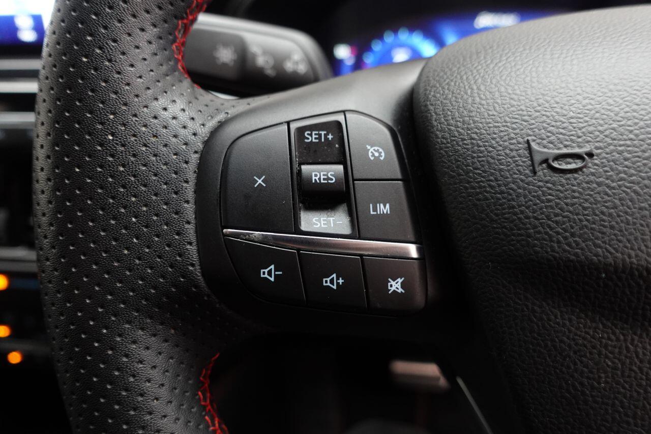 Ford Kuga - Image 36