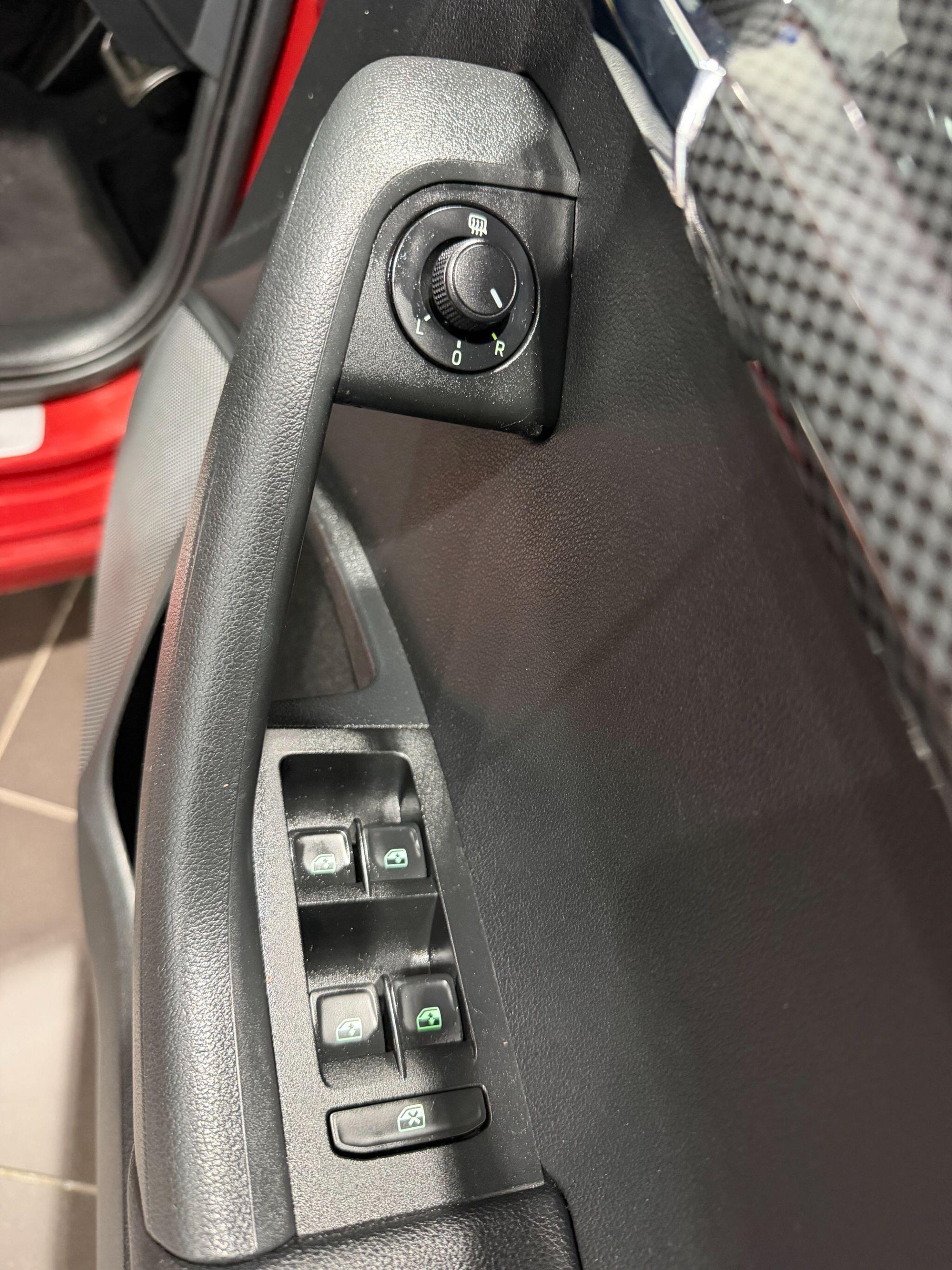 Skoda Octavia - Image 18