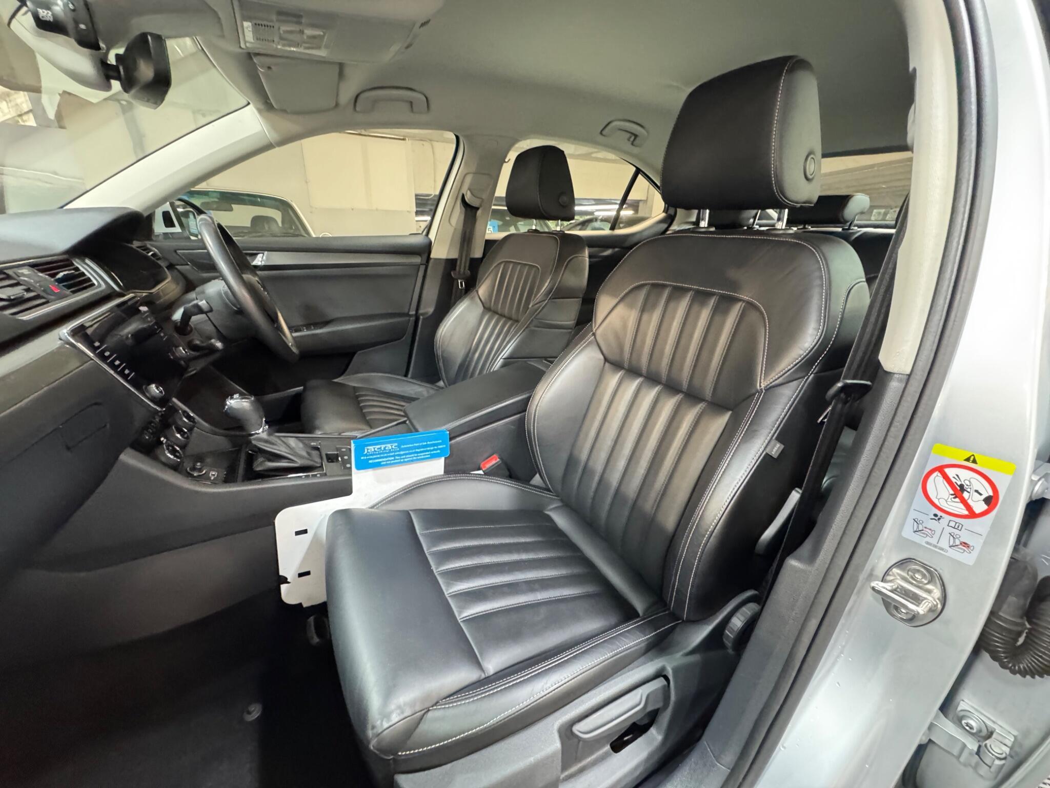 Skoda Superb - Image 10