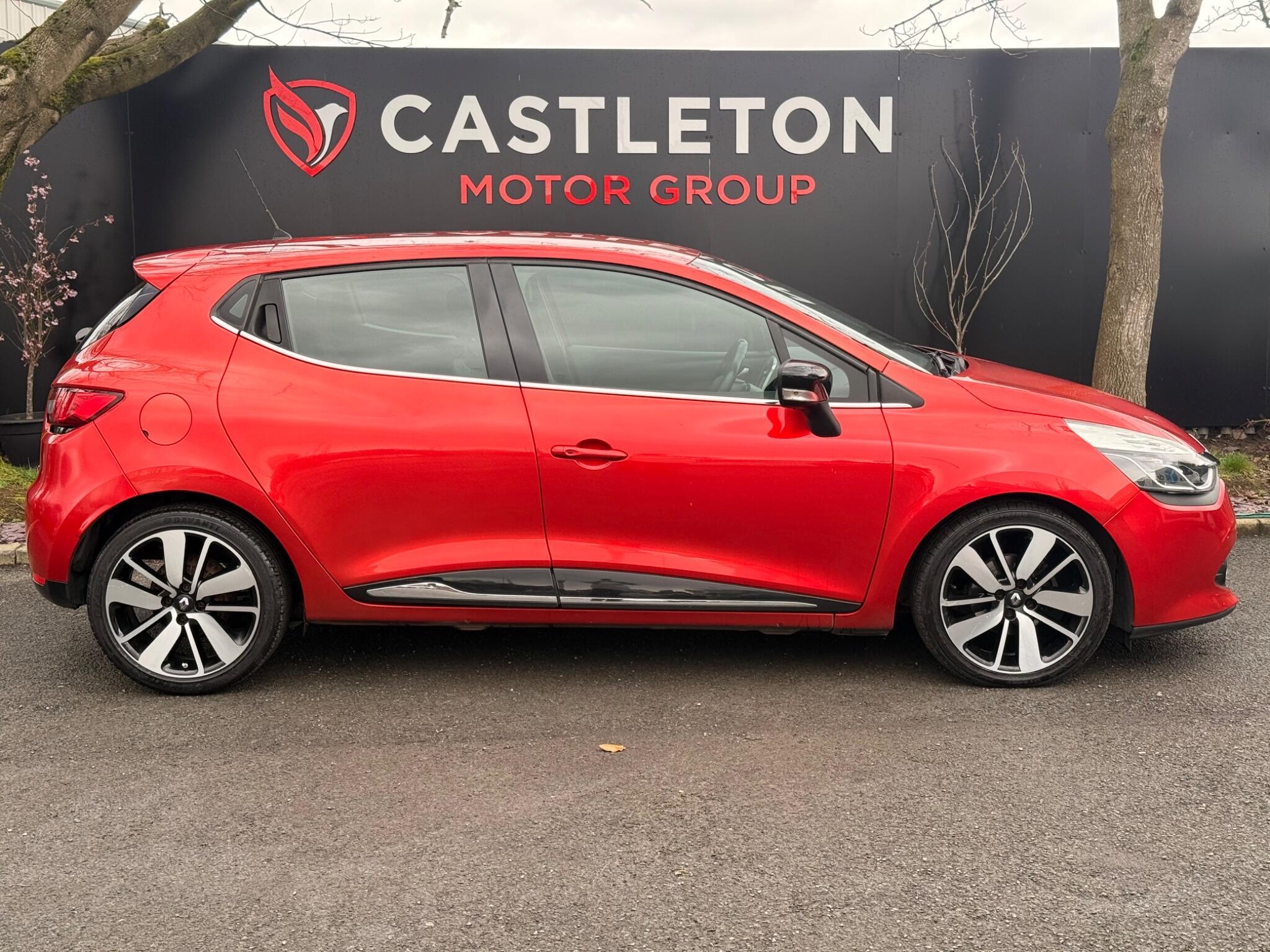 Renault Clio - Image 17