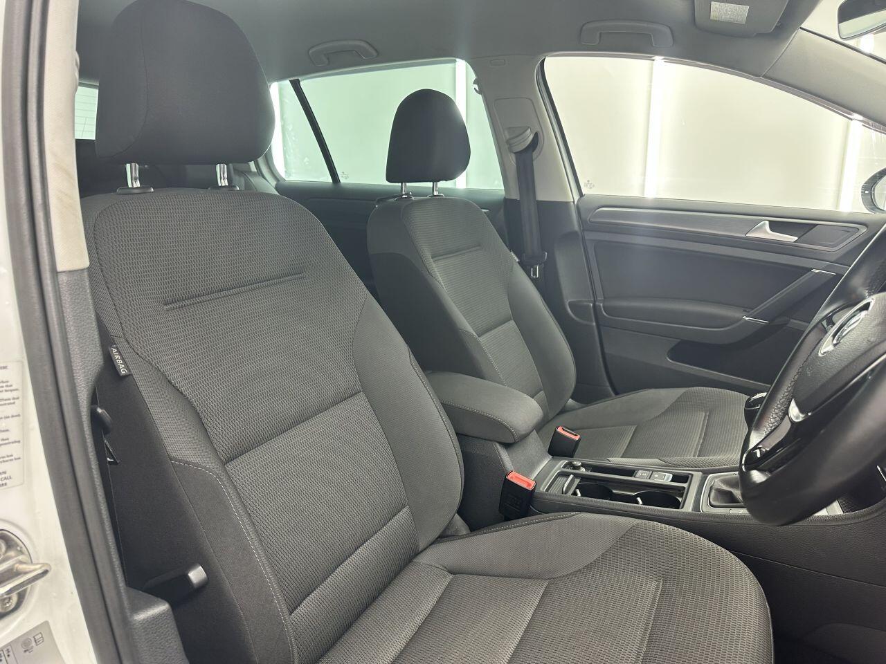 Volkswagen Golf - Image 3