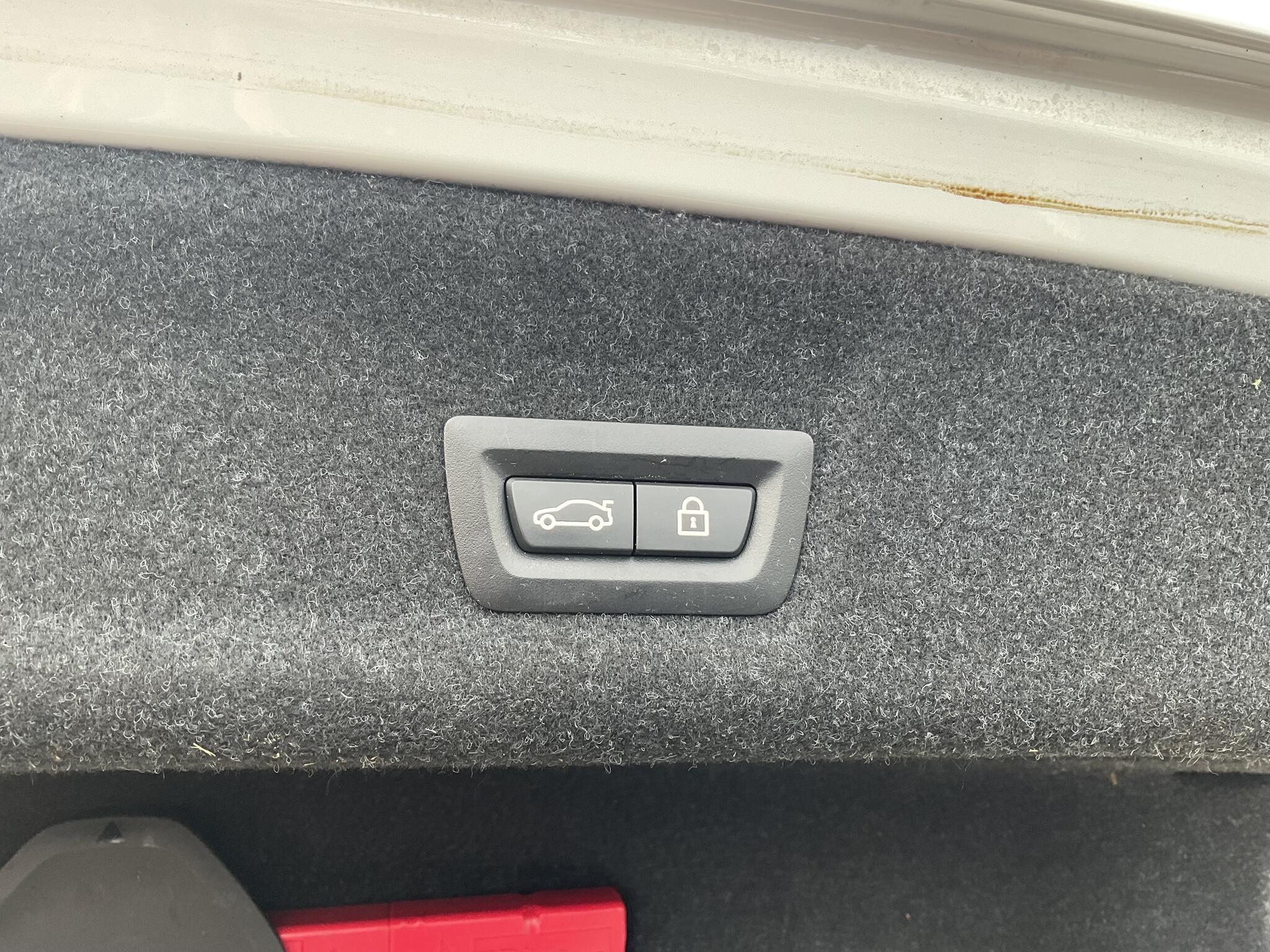 BMW 3 Series - Image 20