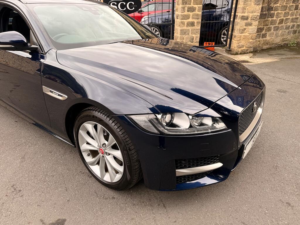 Jaguar XF - Image 20
