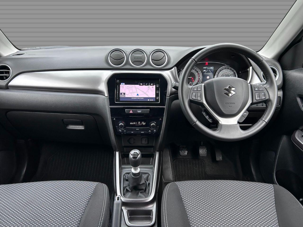 Suzuki Vitara - Image 15