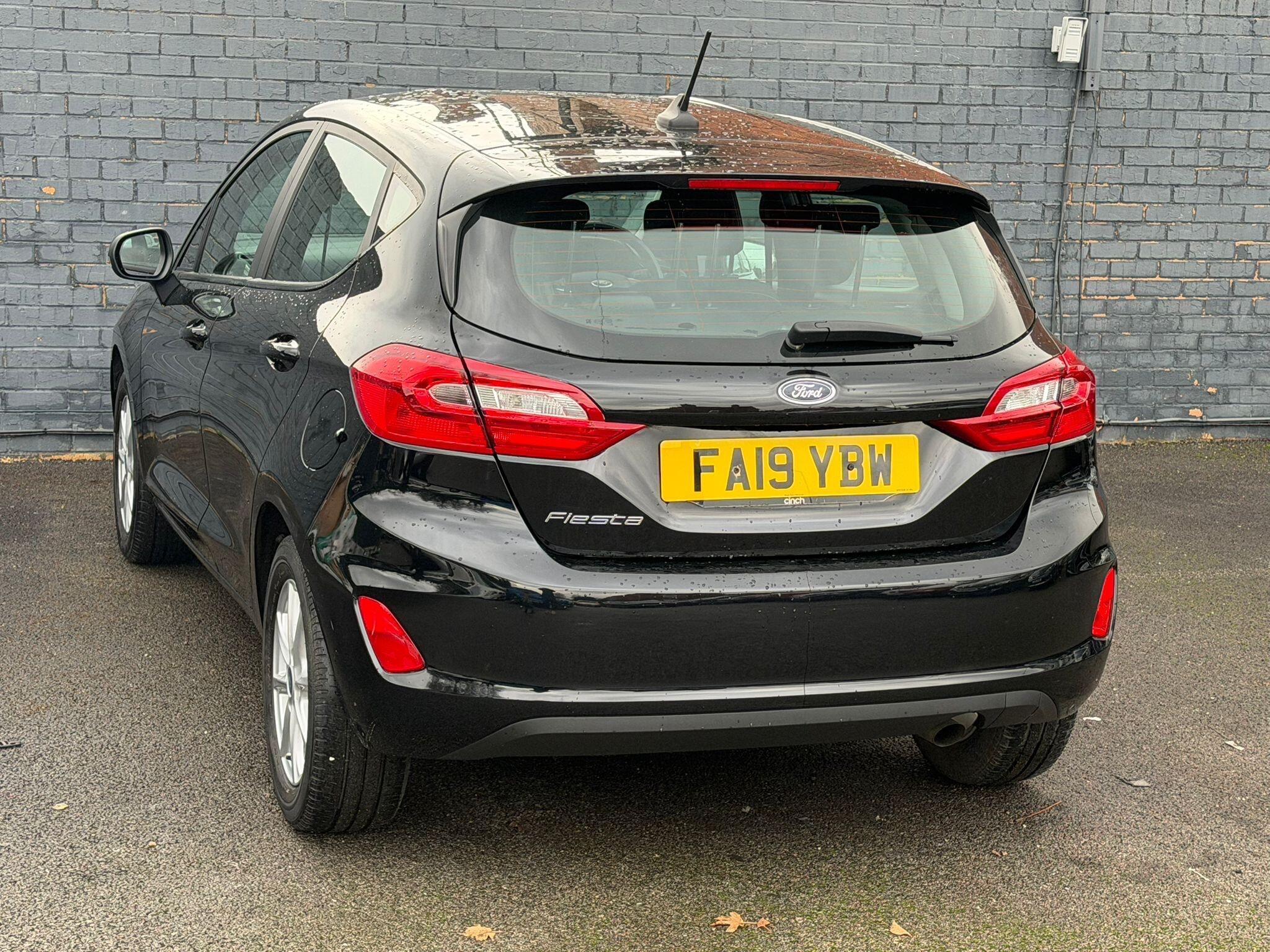 Ford Fiesta - Image 8