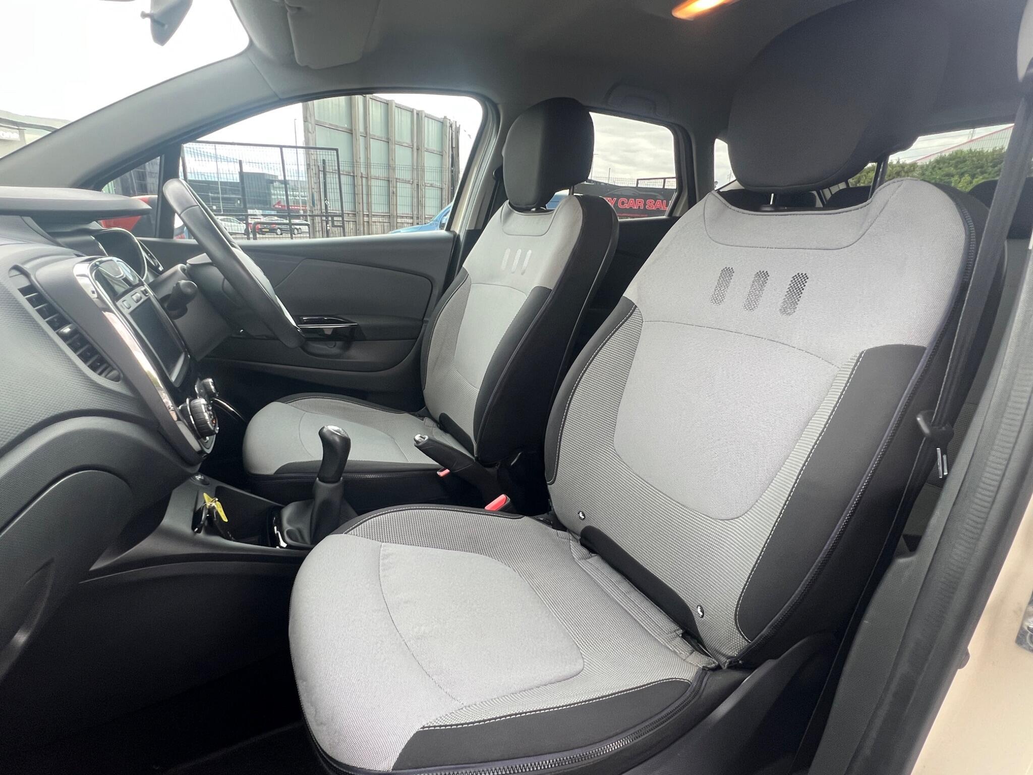 Renault Captur - Image 15