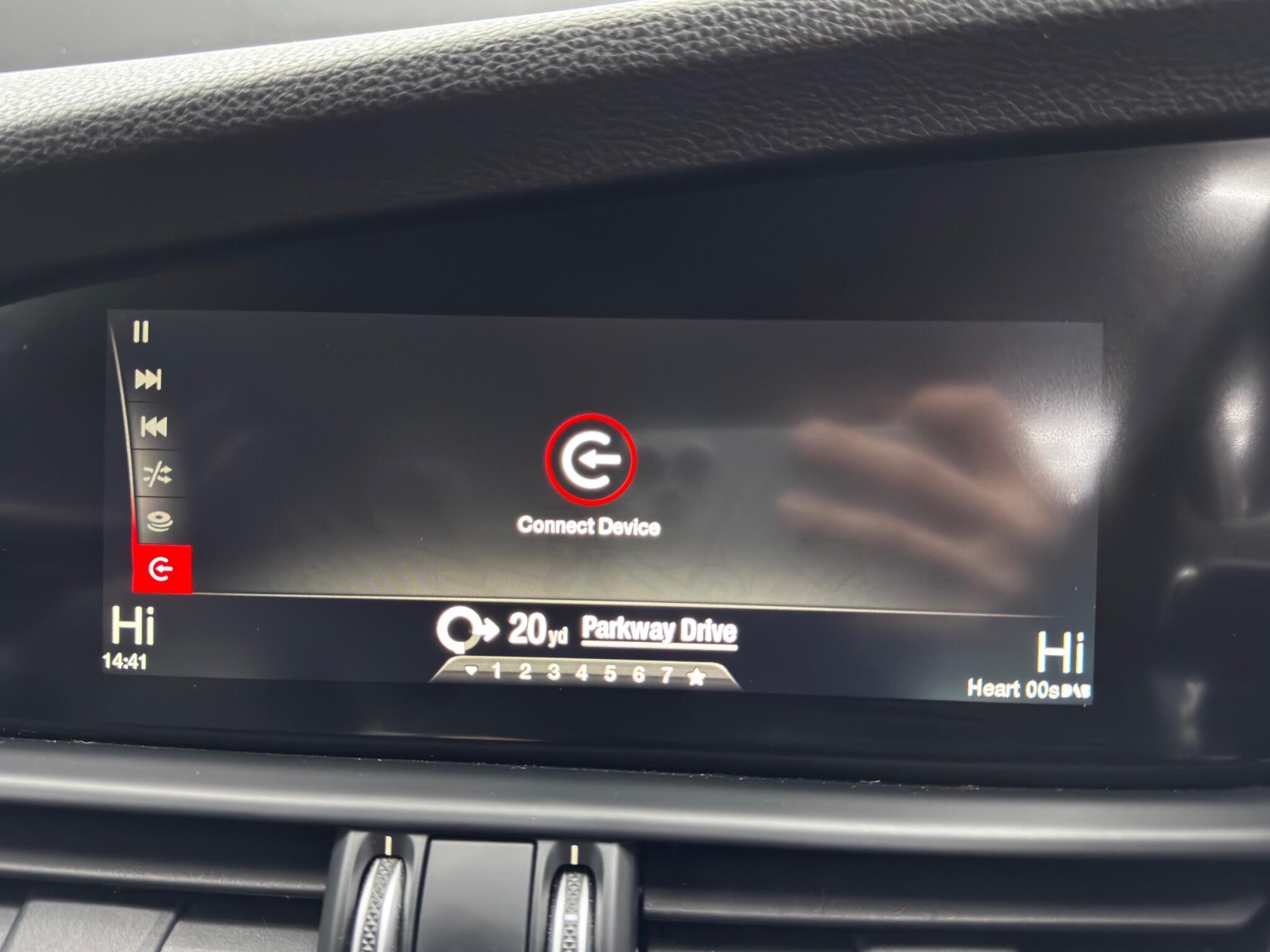 Alfa Romeo Giulia - Image 34