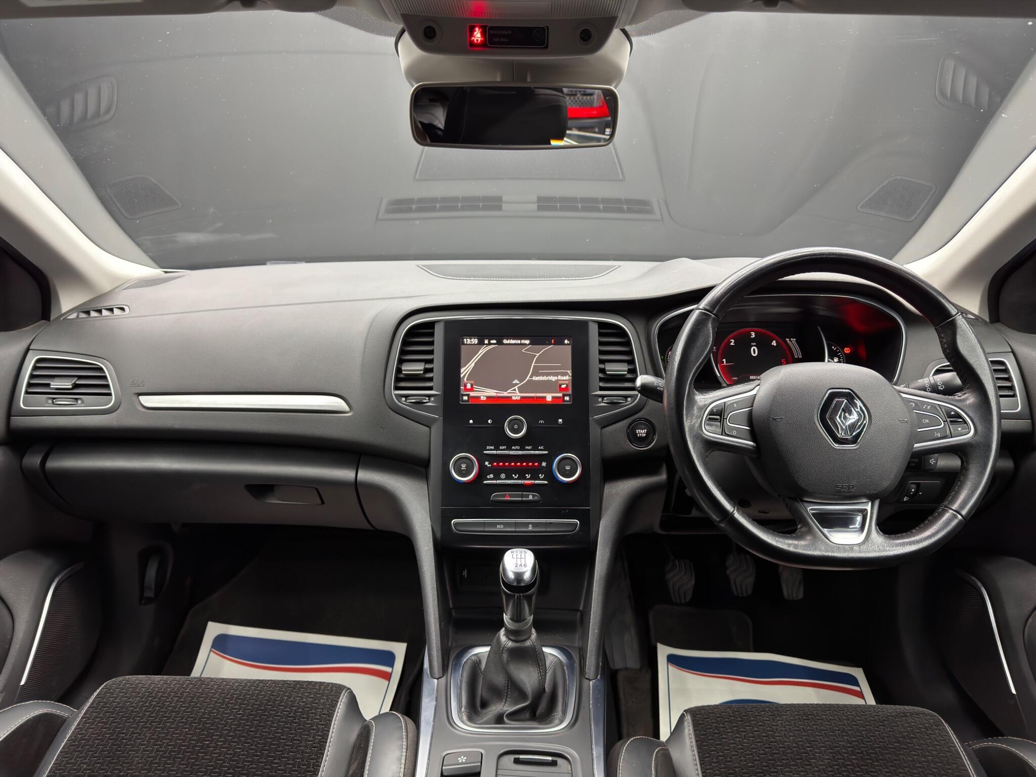 Renault Megane - Image 10