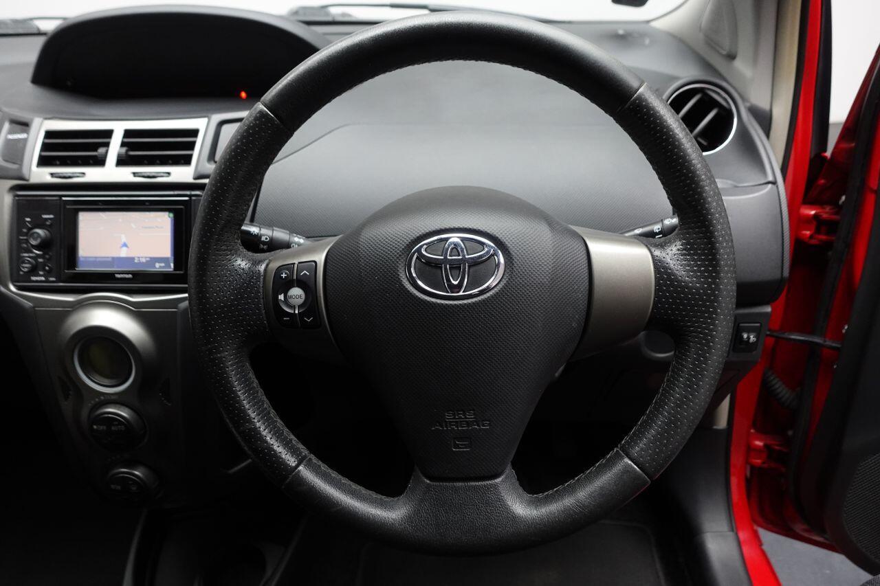 Toyota Yaris - Image 24