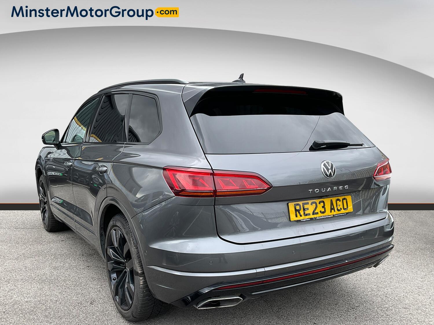 Volkswagen Touareg - Image 4