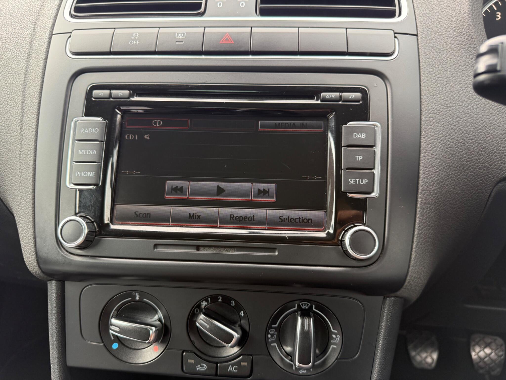 Volkswagen Polo - Image 20