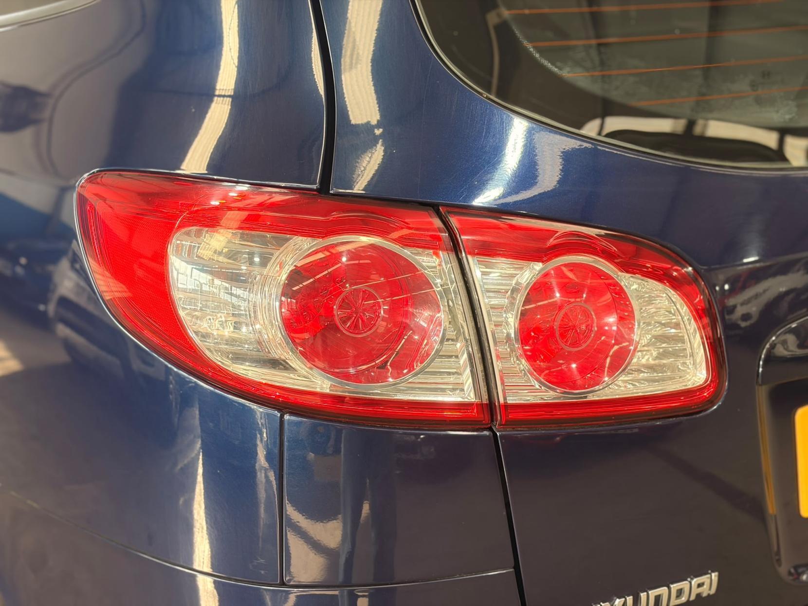 Hyundai Santa Fe - Image 13
