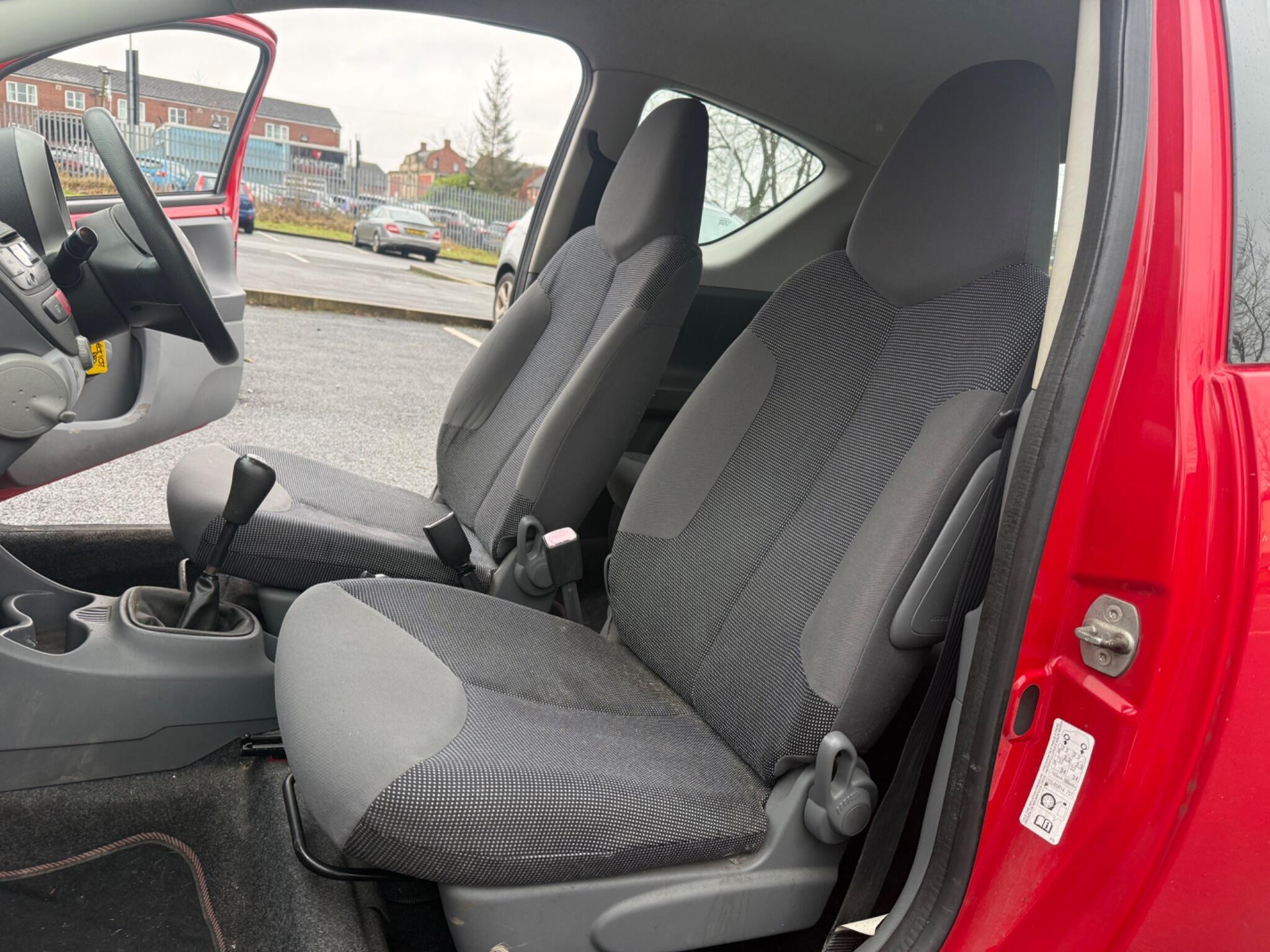Peugeot 107 - Image 10