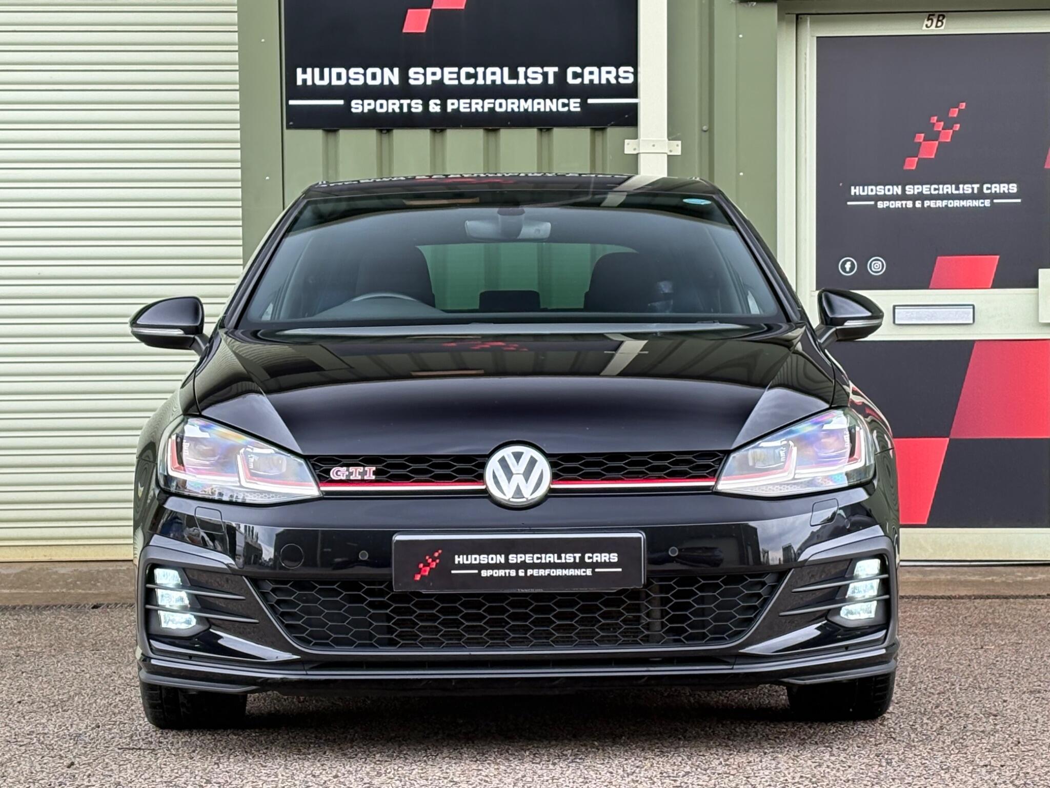 Volkswagen Golf - Image 4