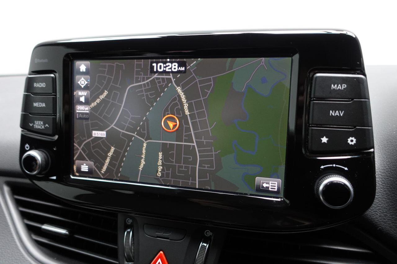 Hyundai i30 - Image 2