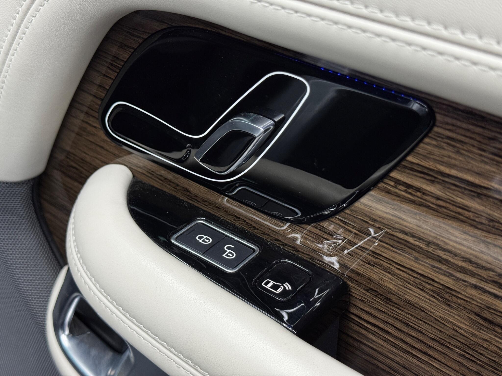 Land Rover Range Rover - Image 42