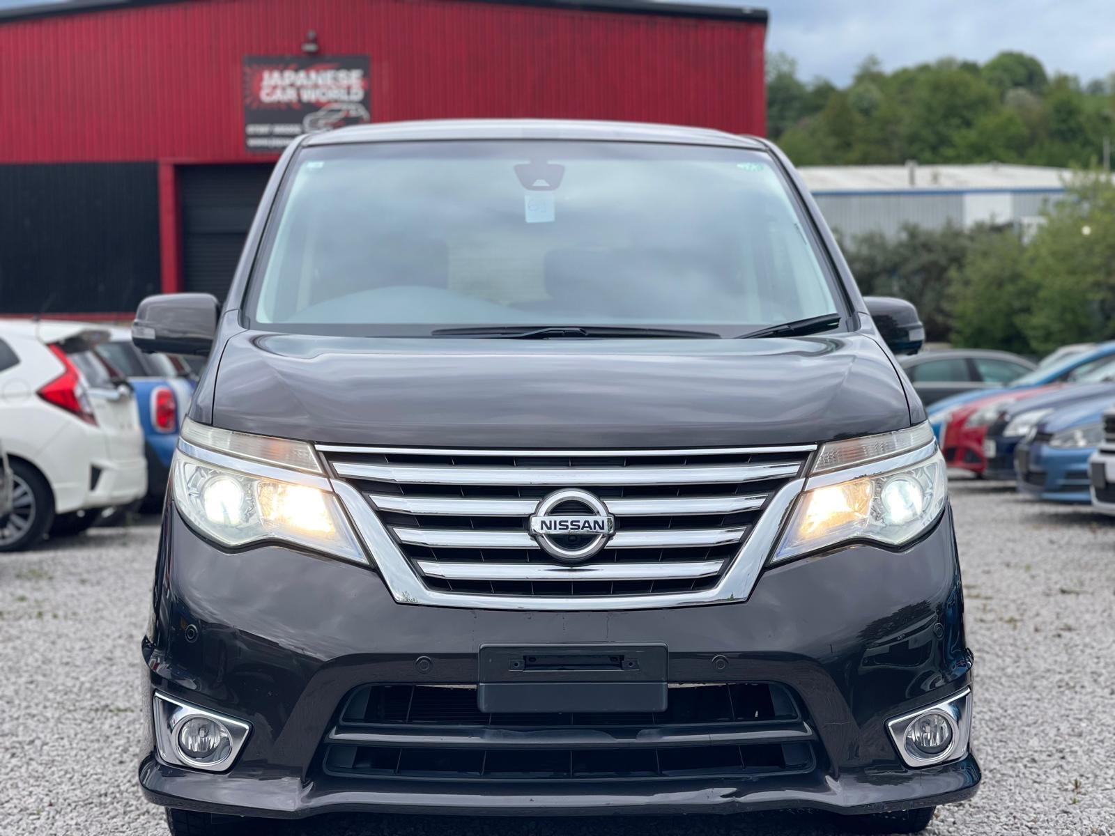 Nissan Serena - Image 4