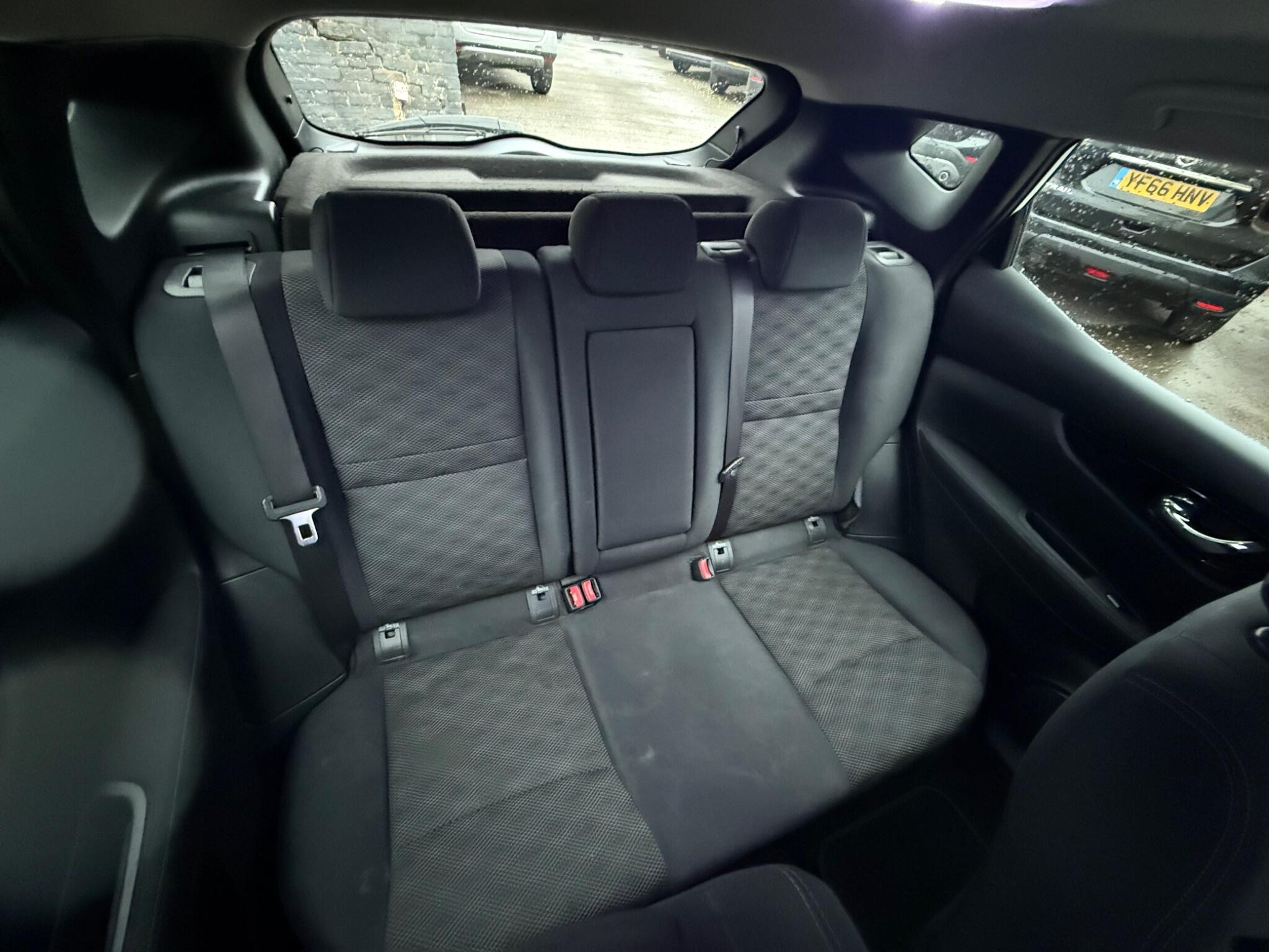 Nissan Qashqai - Image 9