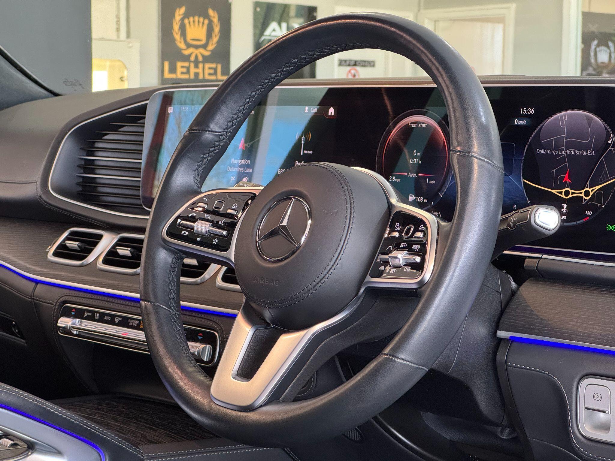 Mercedes GLS - Image 36