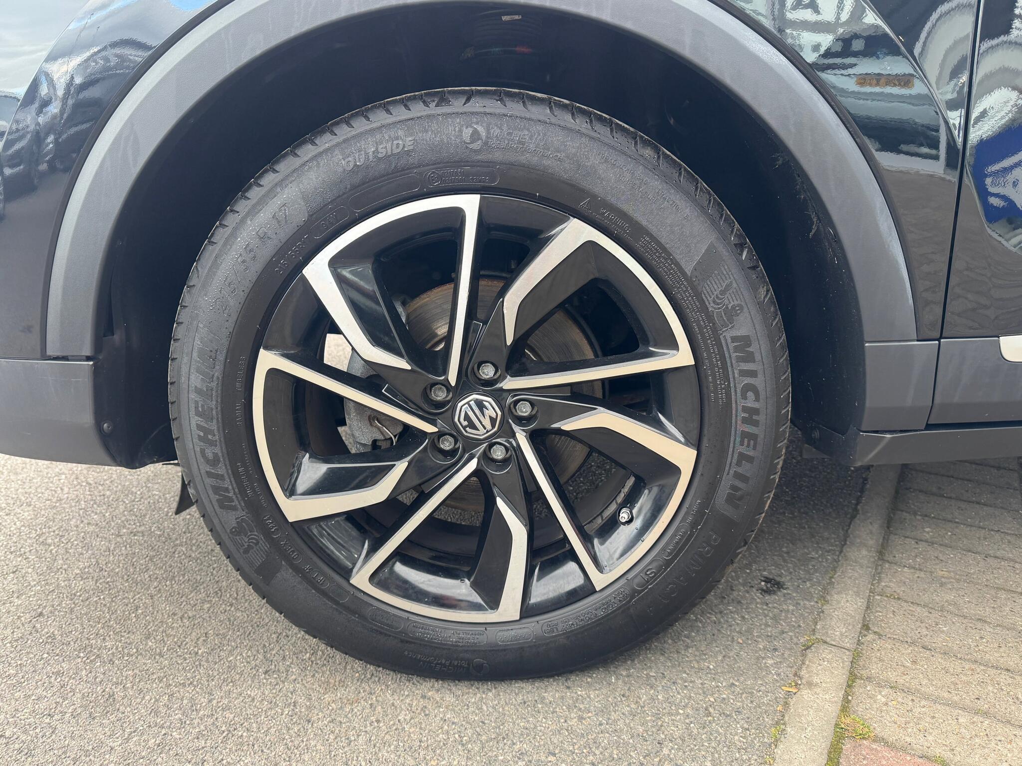 MG MG ZS - Image 18