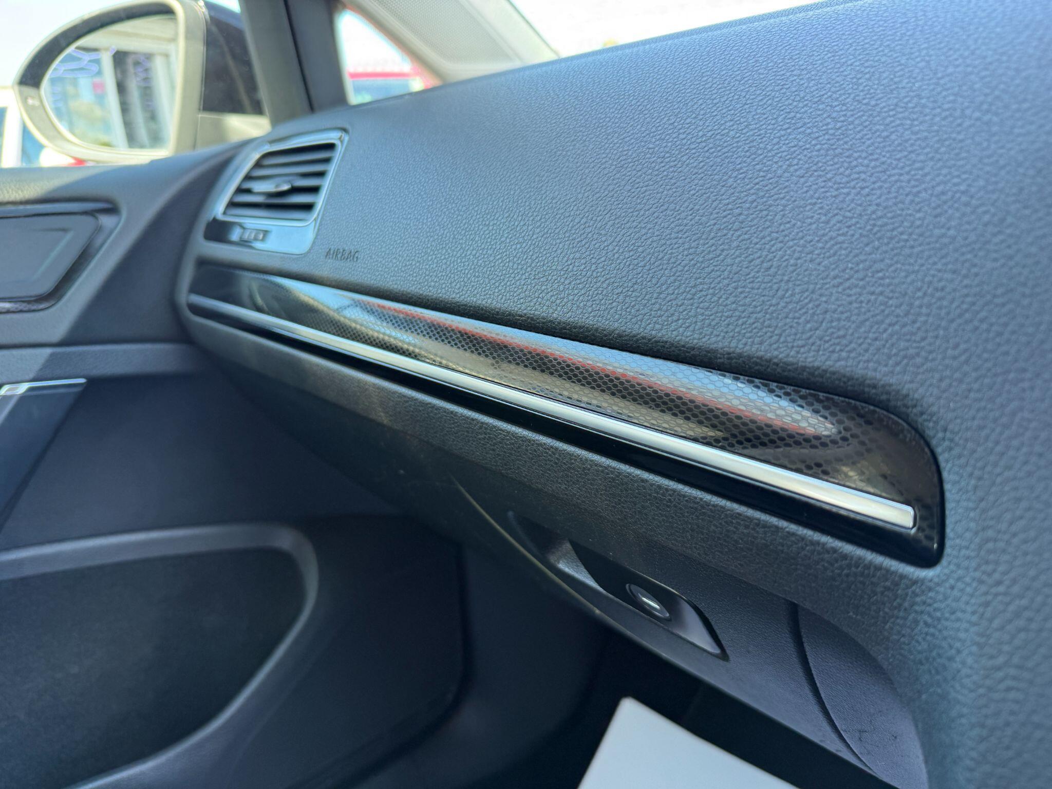 Volkswagen Golf - Image 61