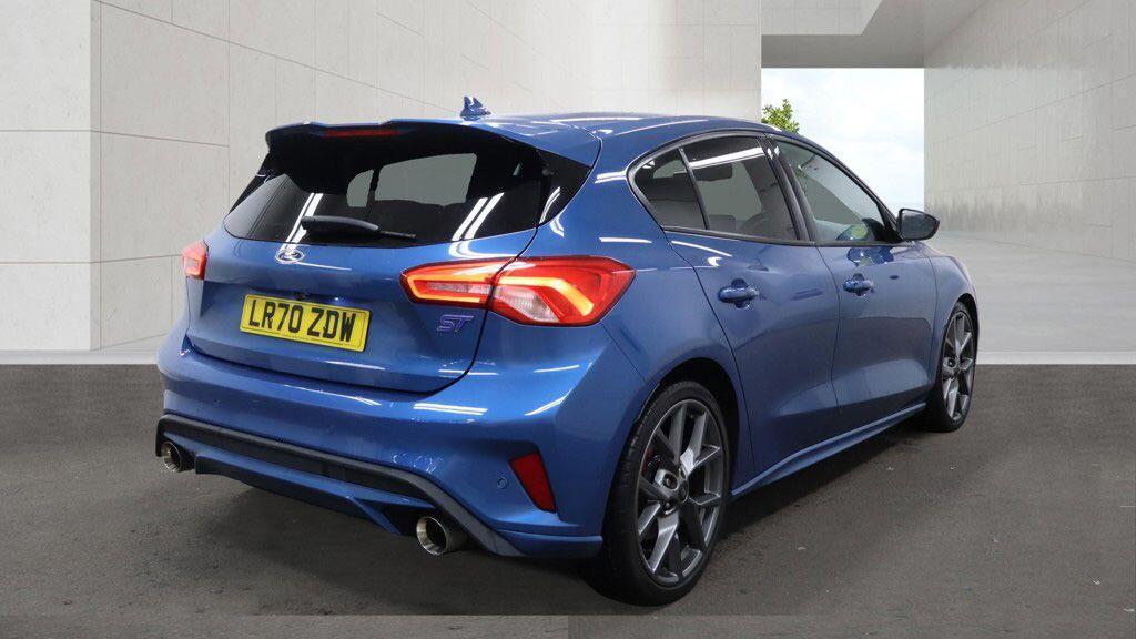 Ford Focus - Image 5