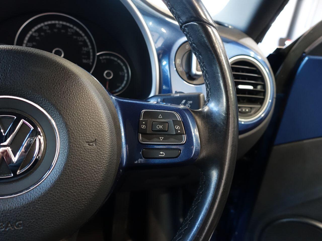 Volkswagen Beetle - Image 23