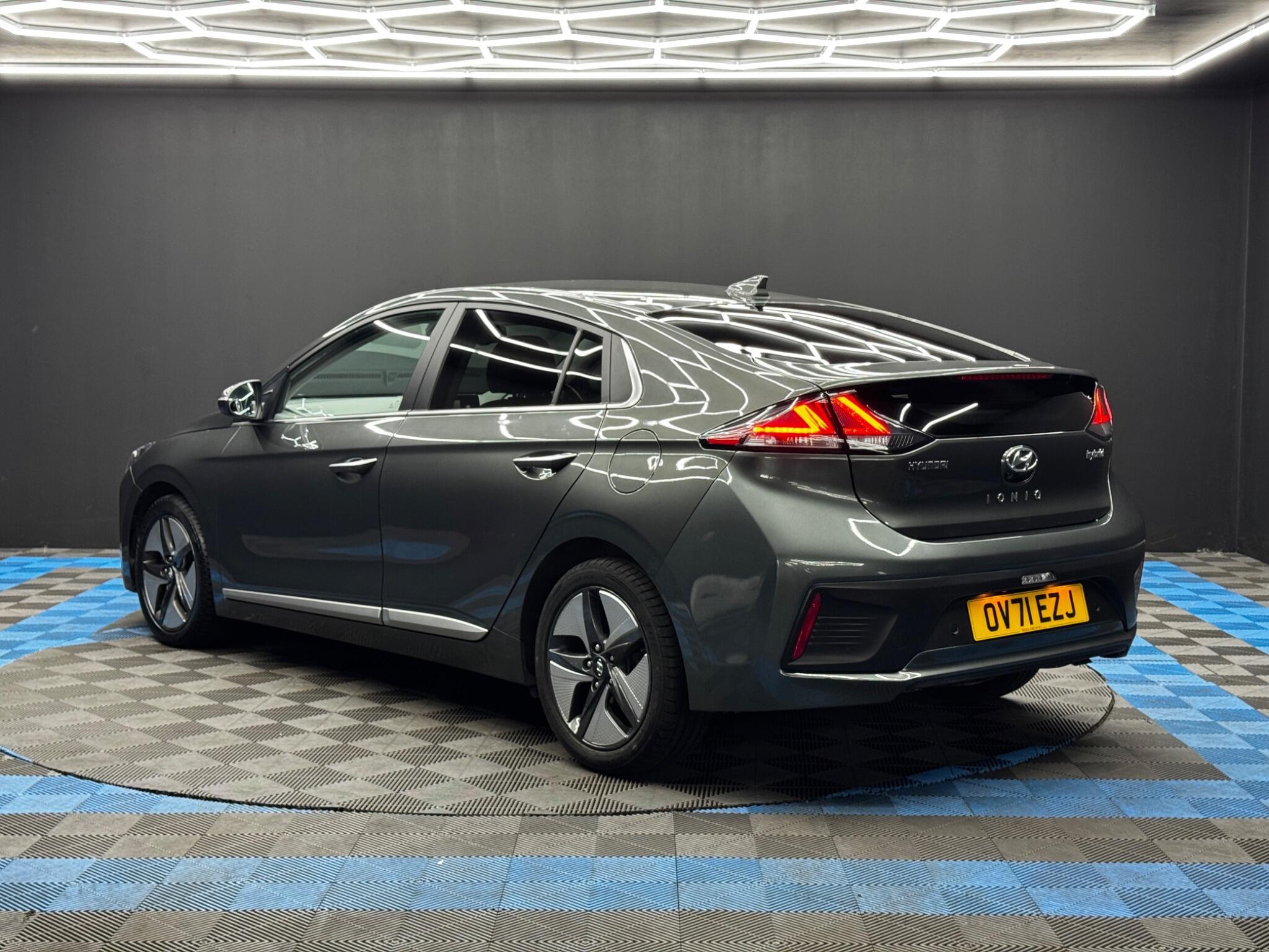 Hyundai Ioniq - Image 7