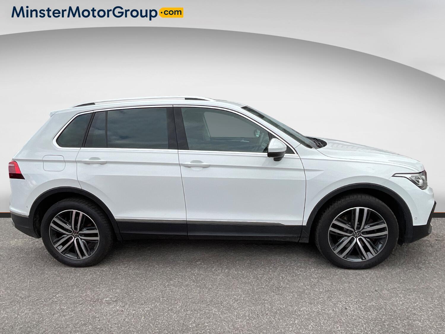 Volkswagen Tiguan - Image 2