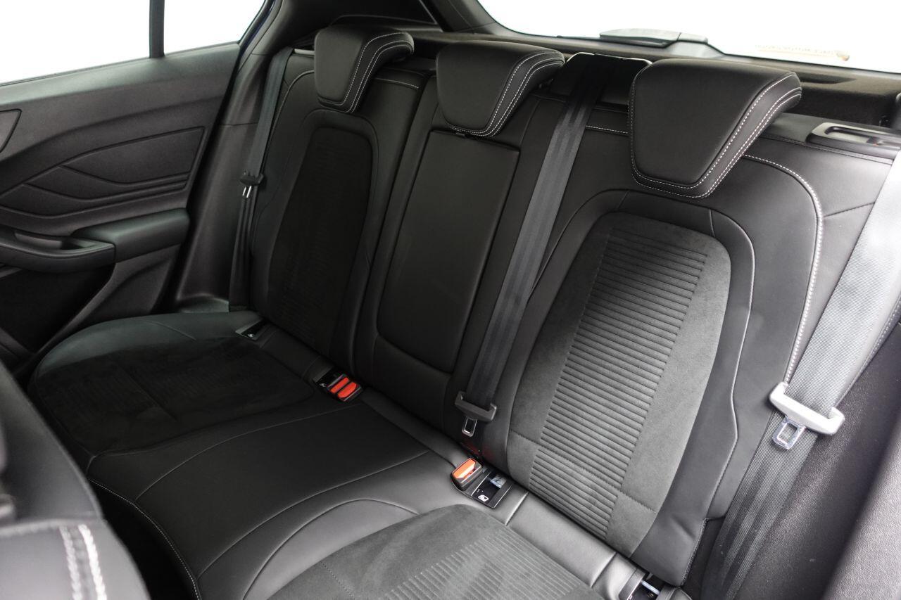 Ford Focus - Image 23