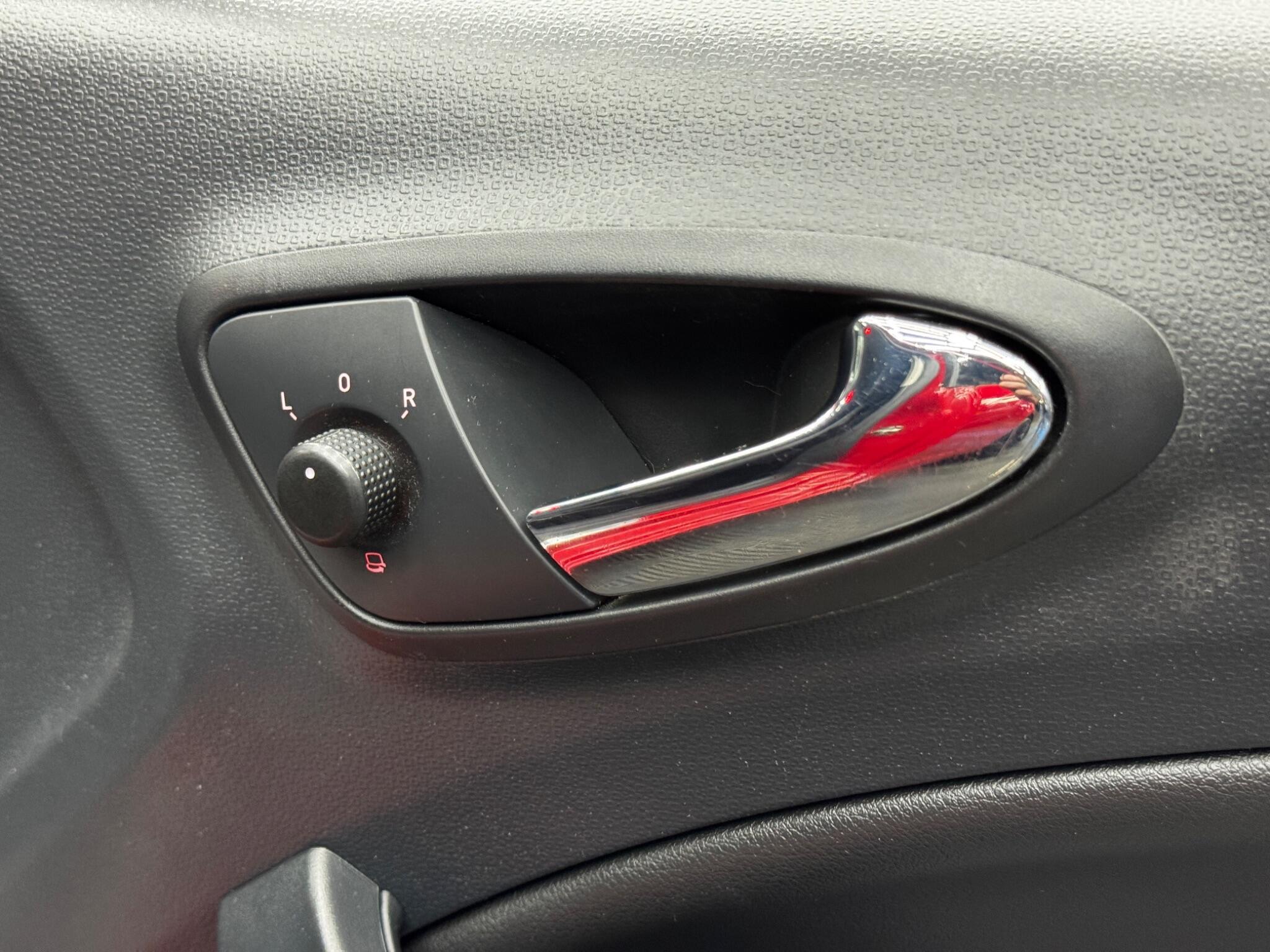 SEAT Ibiza - Image 32