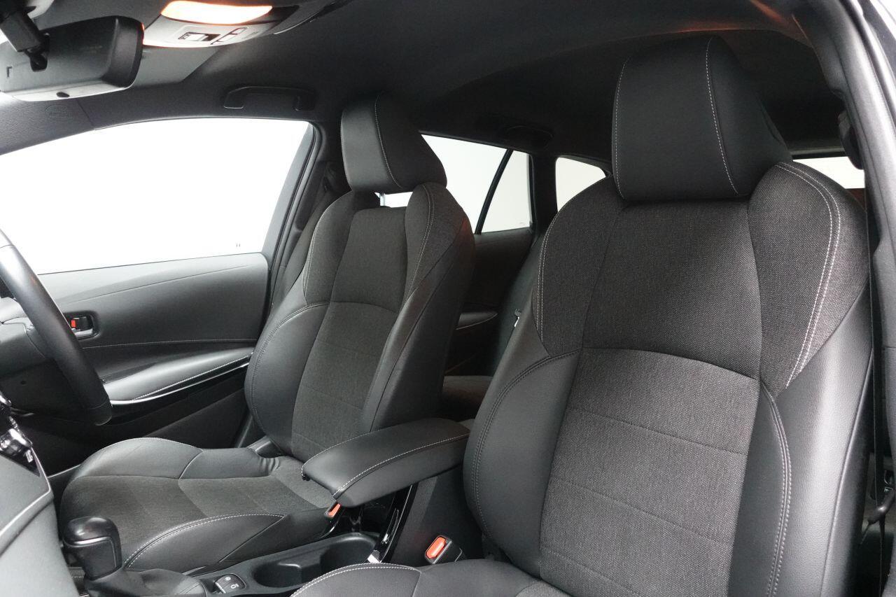 Toyota Corolla - Image 25