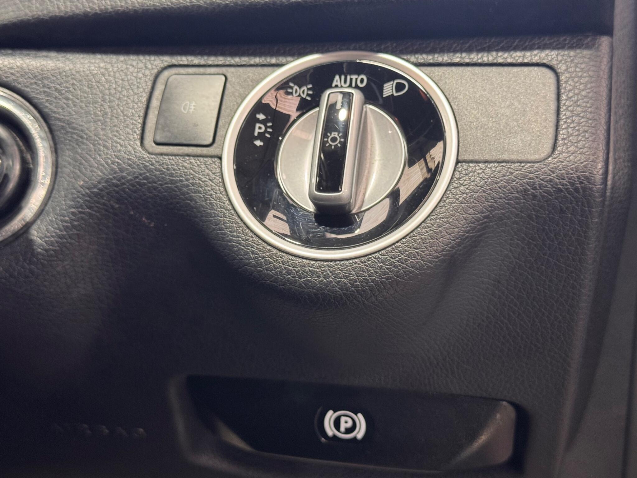 Mercedes C Class - Image 34