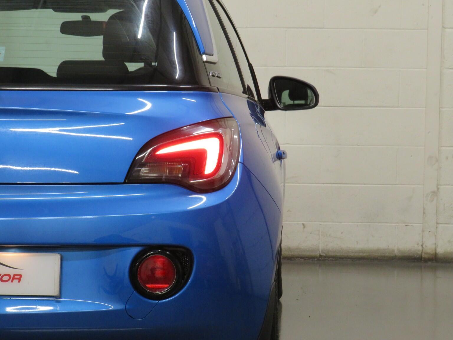 Vauxhall ADAM - Image 10
