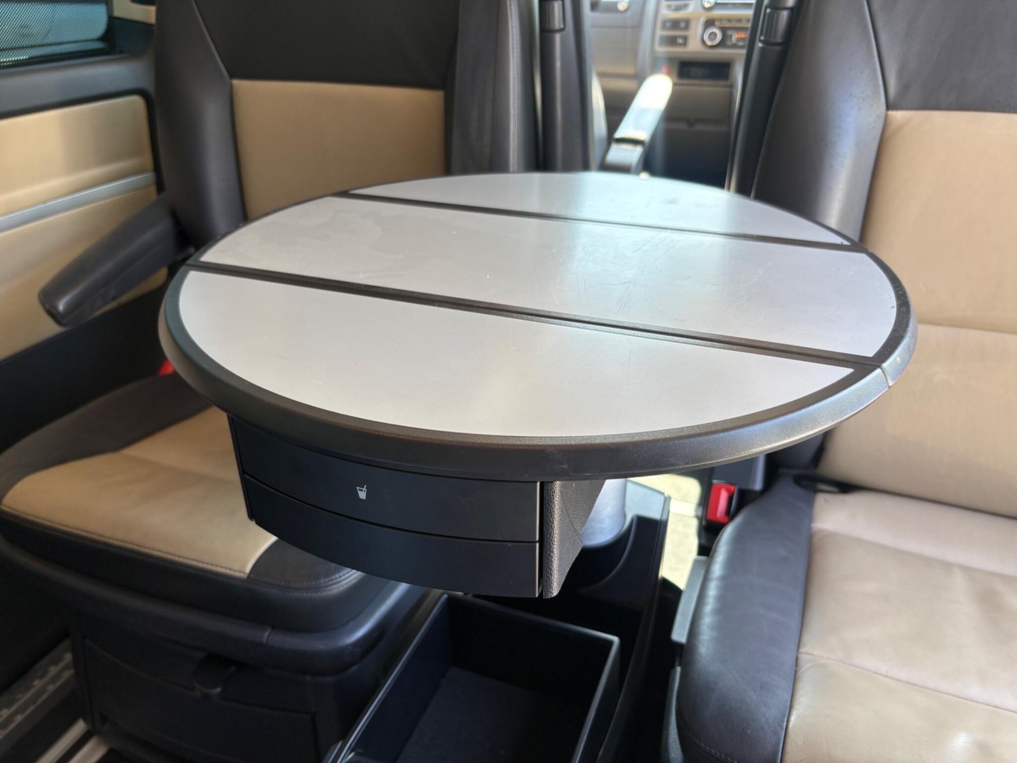 Volkswagen CARAVELLE - Image 31