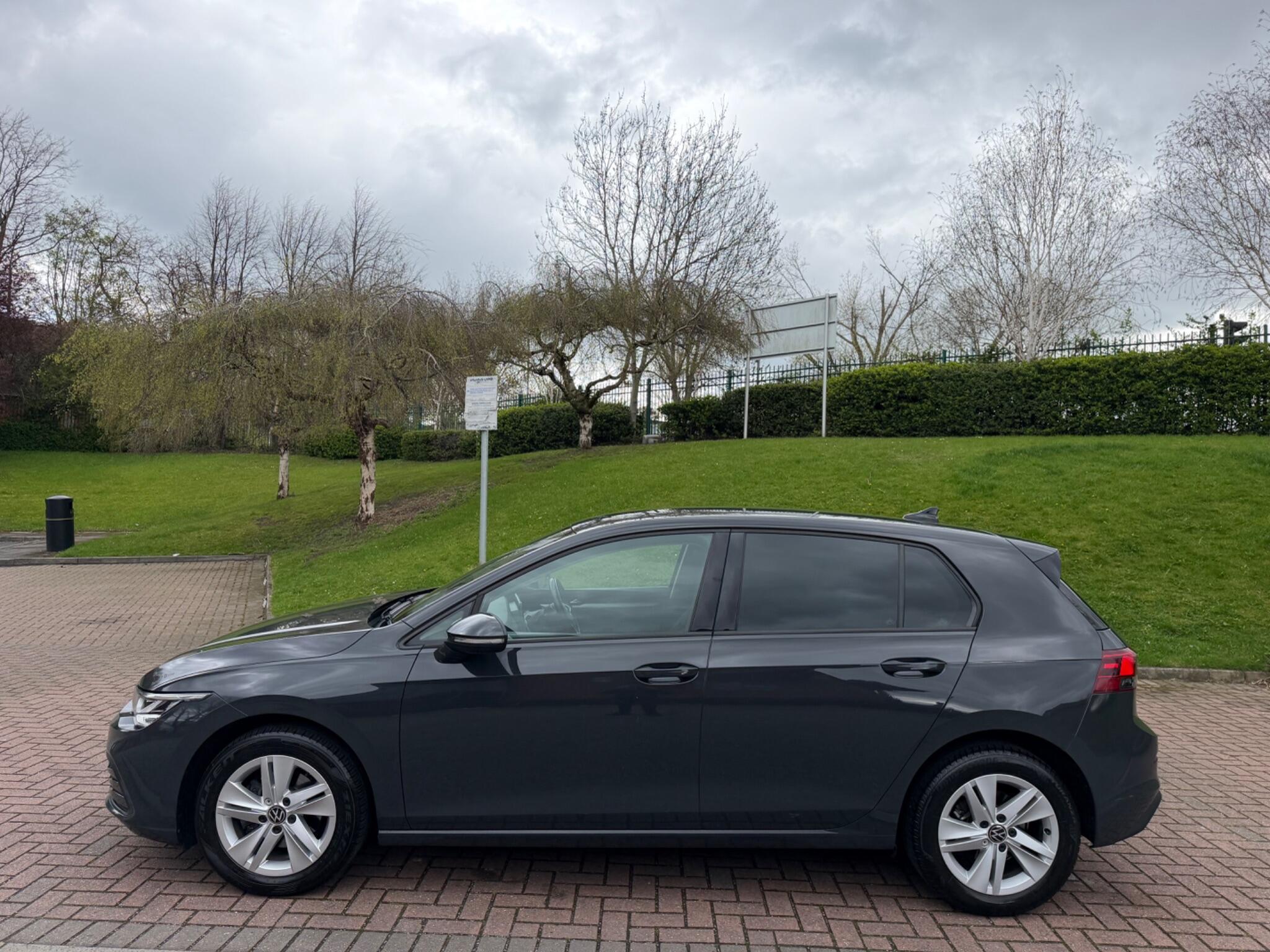 Volkswagen Golf - Image 7