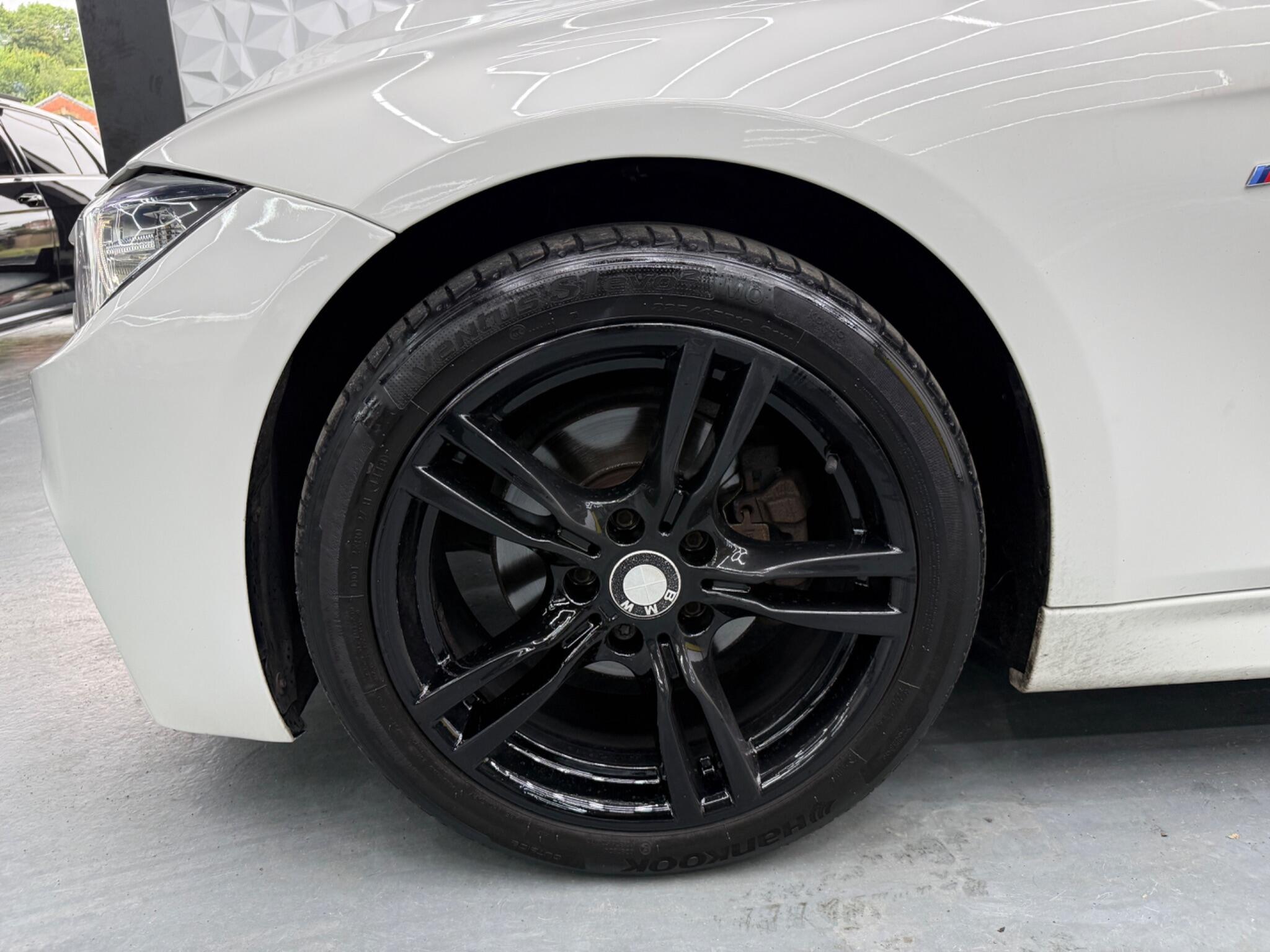 BMW 3 Series - Image 9