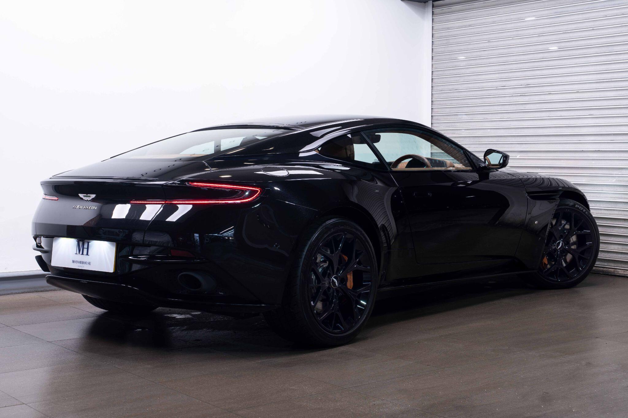Aston Martin DB11 - Image 2