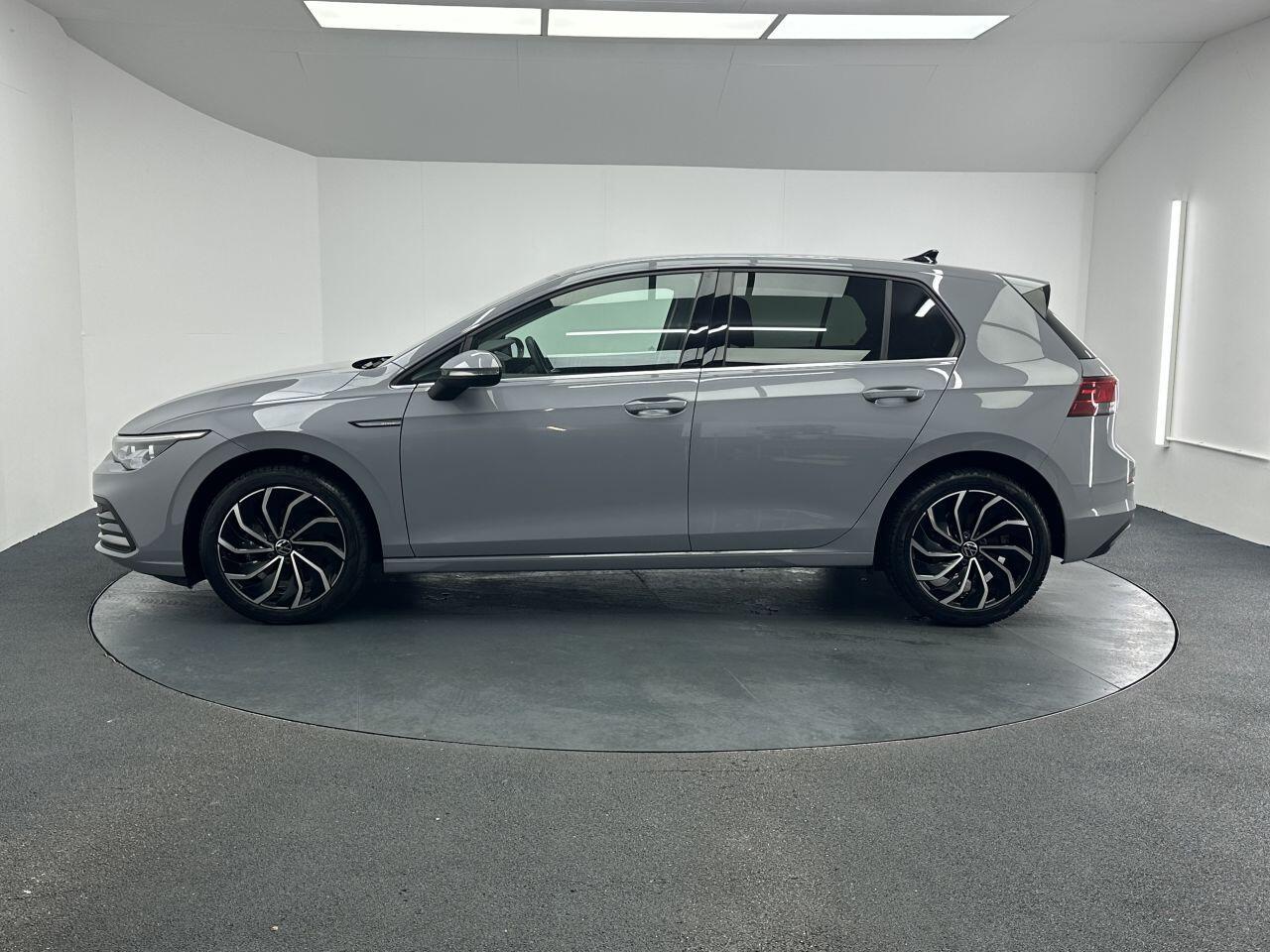 Volkswagen Golf - Image 7