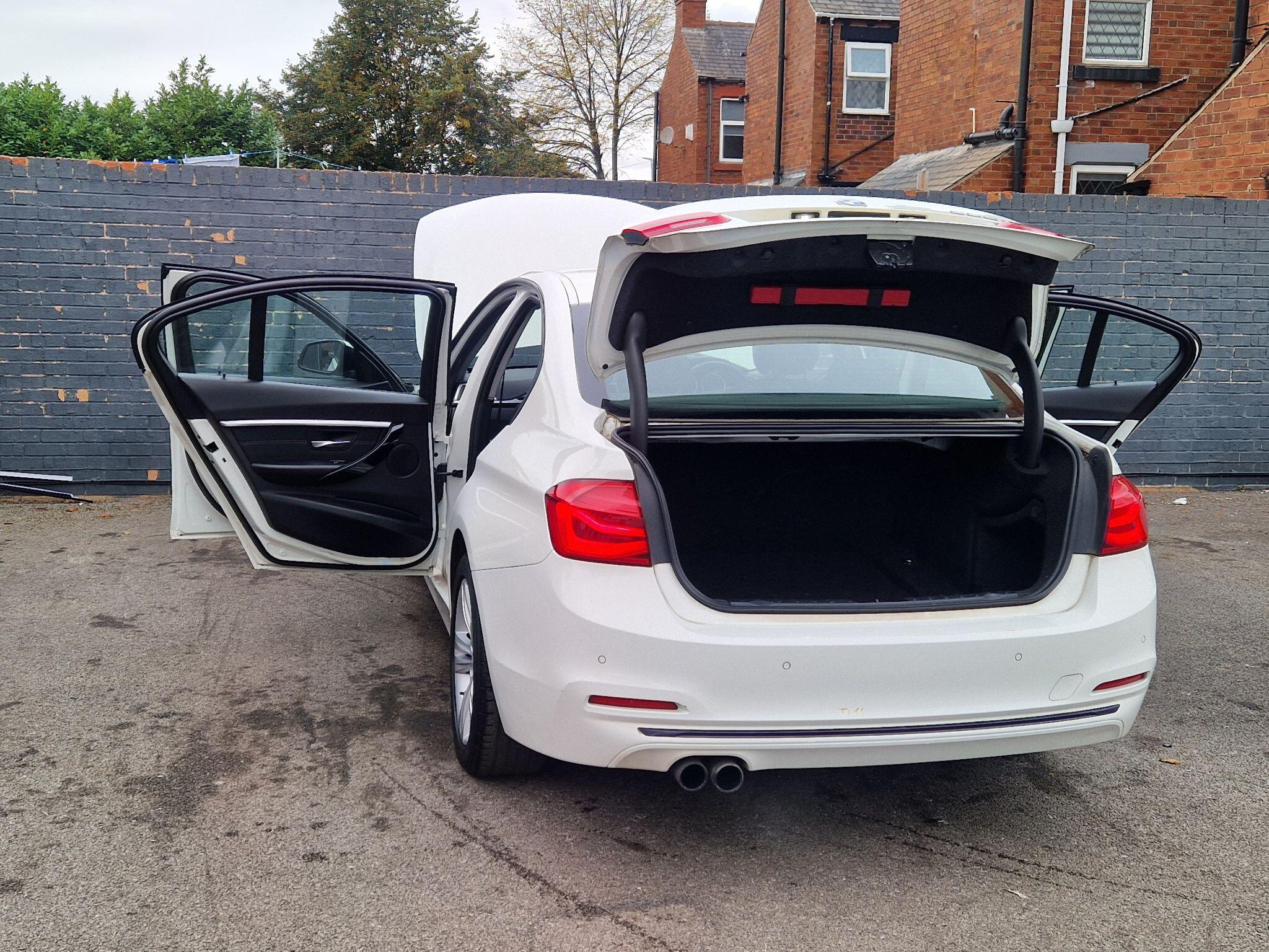 BMW 3 Series - Image 19