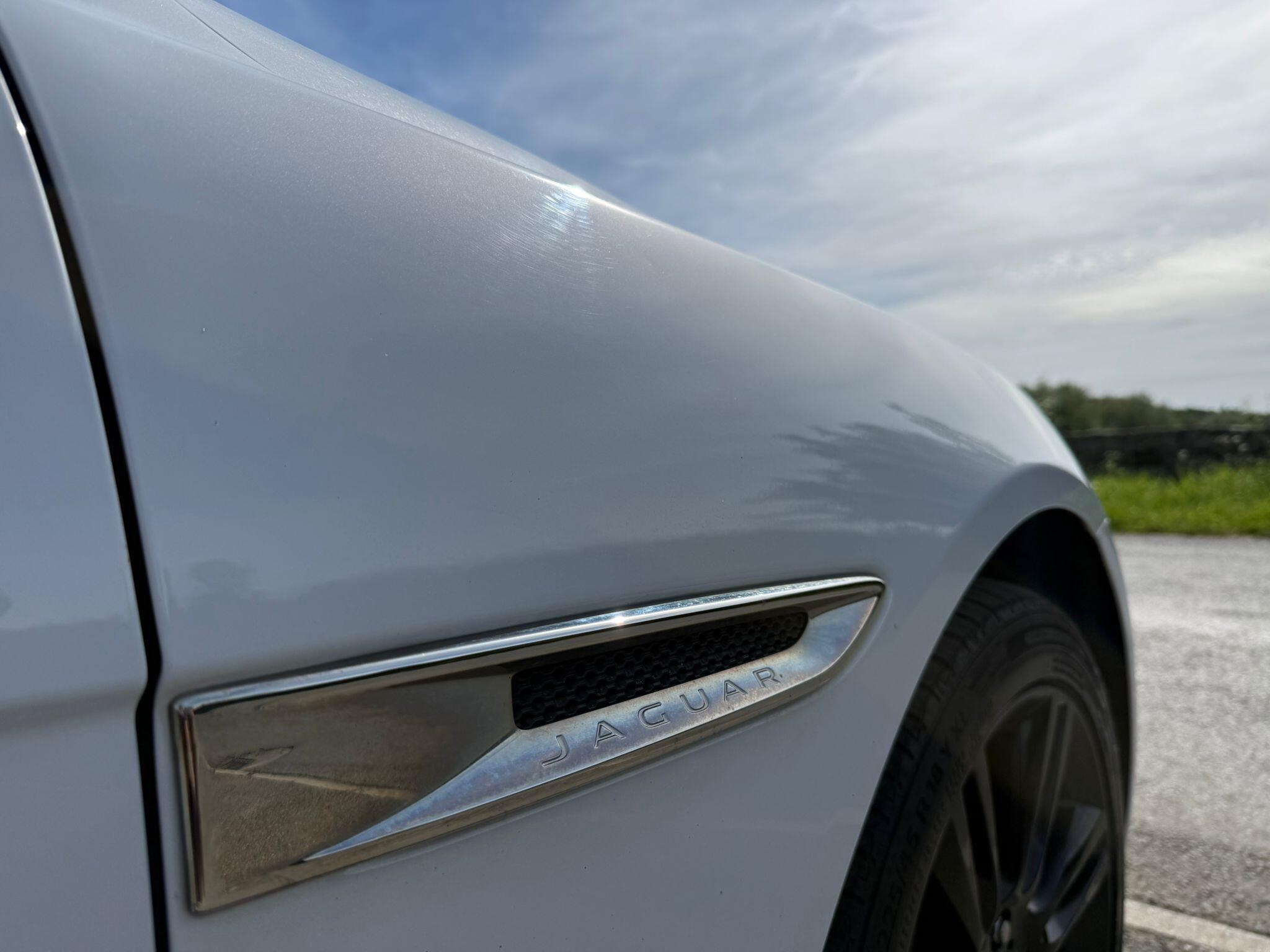 Jaguar XE - Image 51